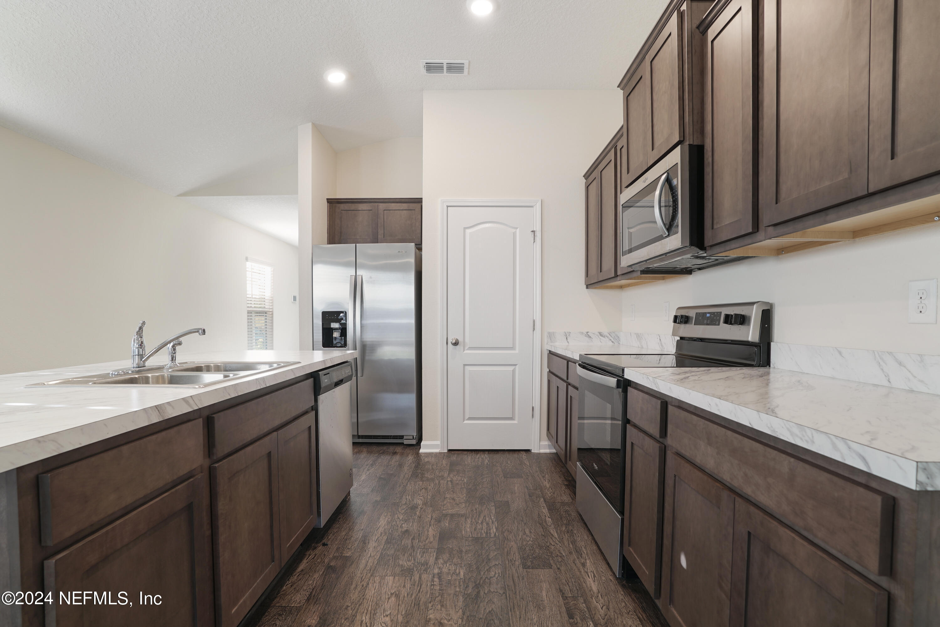 8408 MEADOW WALK Lane