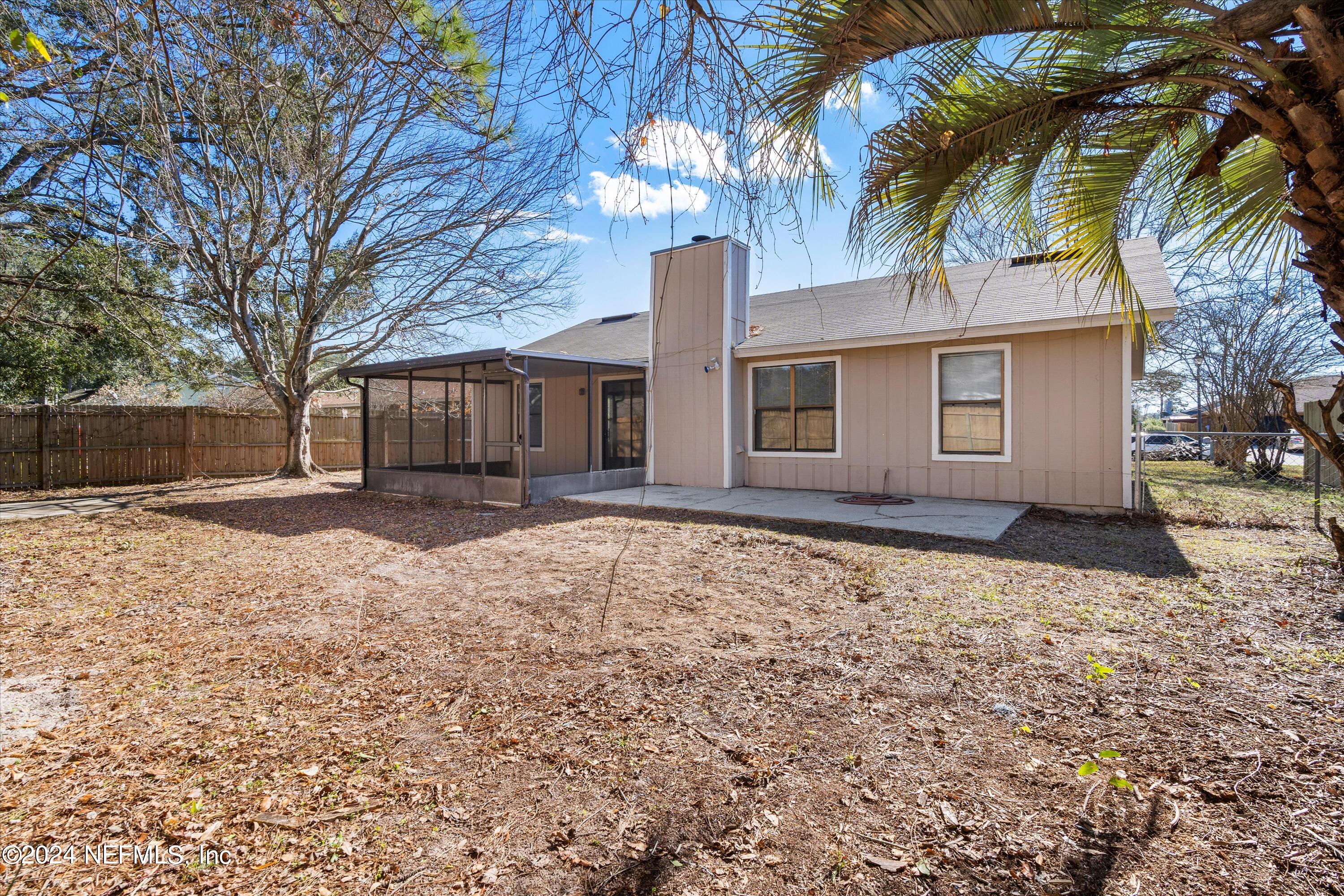 7955 DIAMOND LEAF Drive