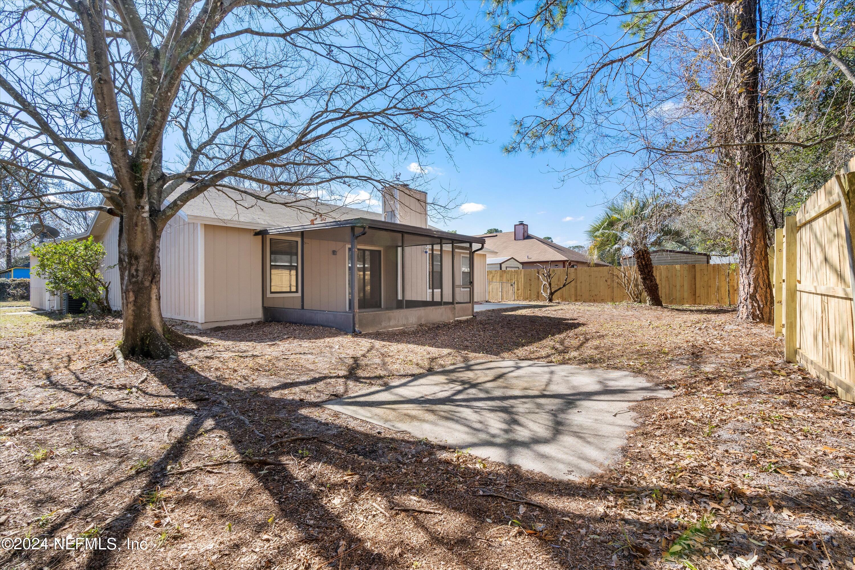 7955 DIAMOND LEAF Drive