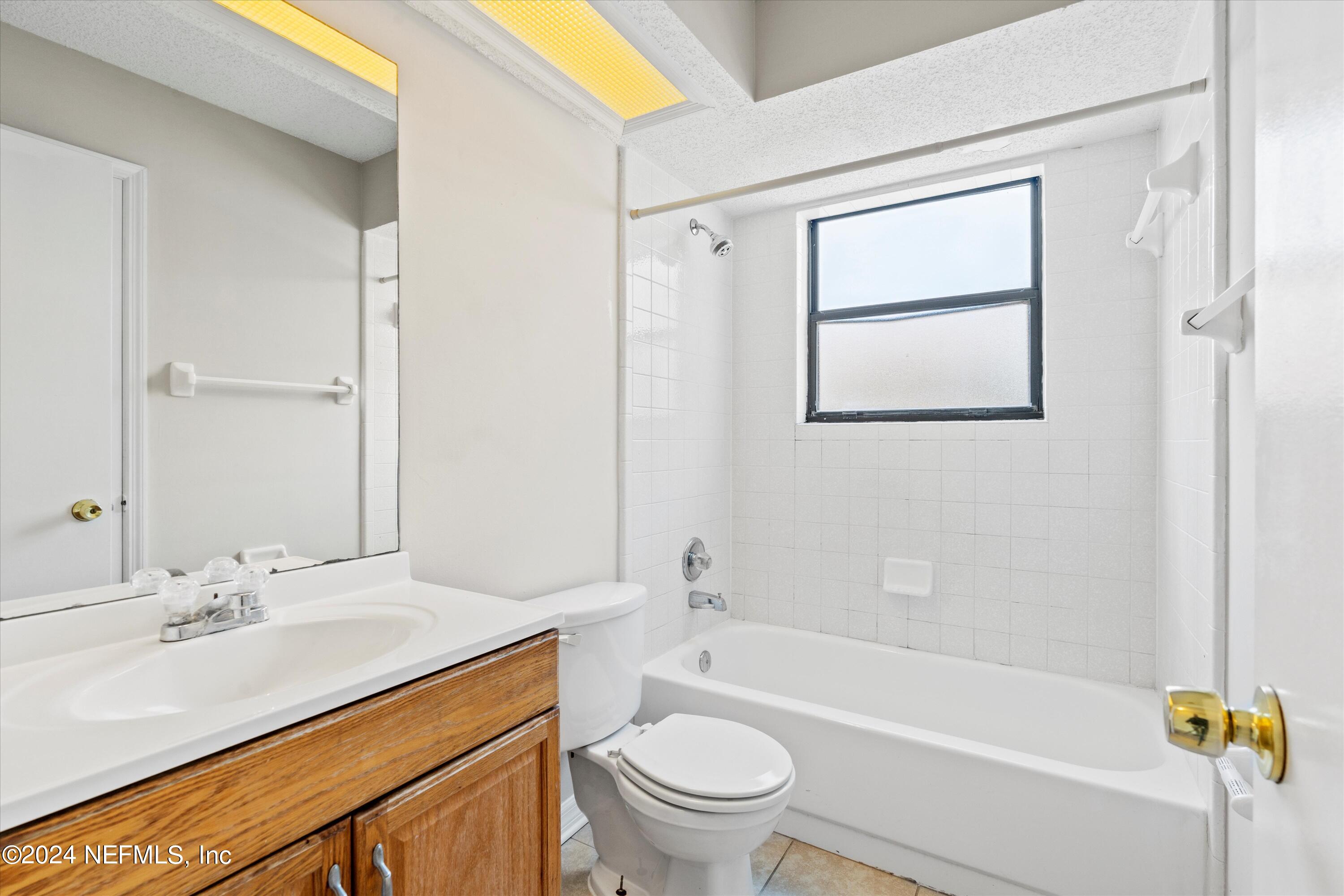 7955 DIAMOND LEAF Drive