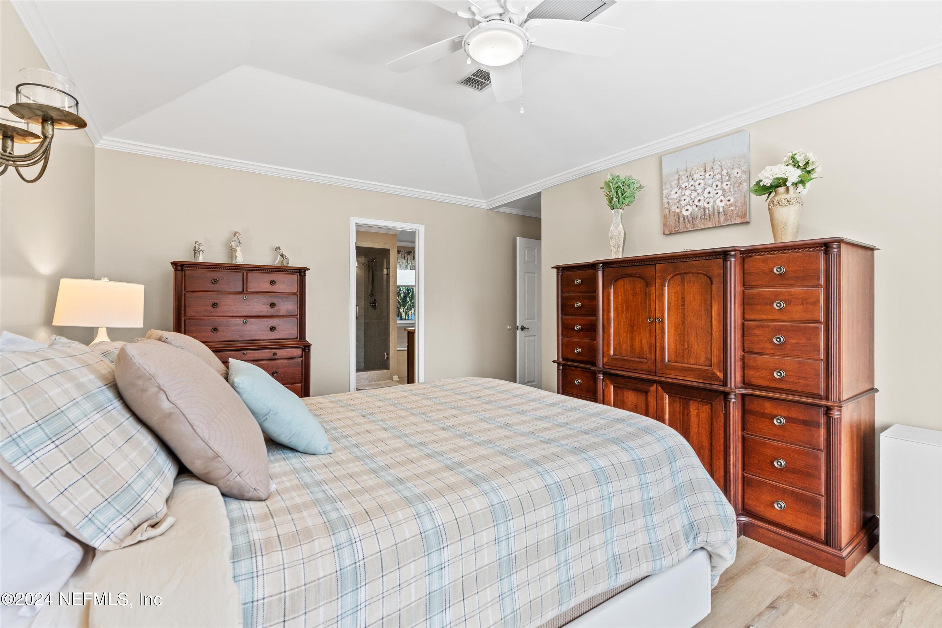 1822 WATERBURY Lane