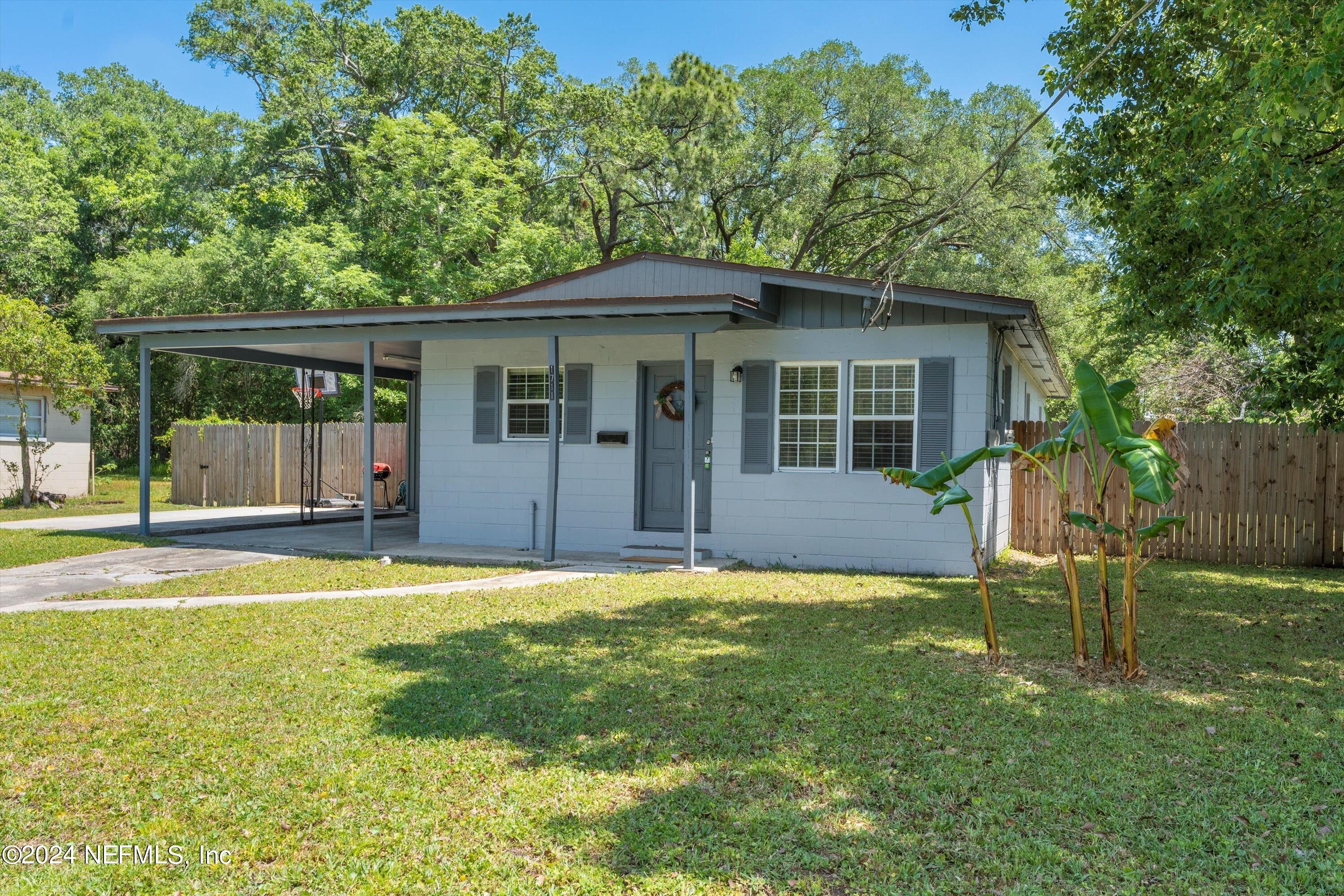 1711 DIBBLE Circle E