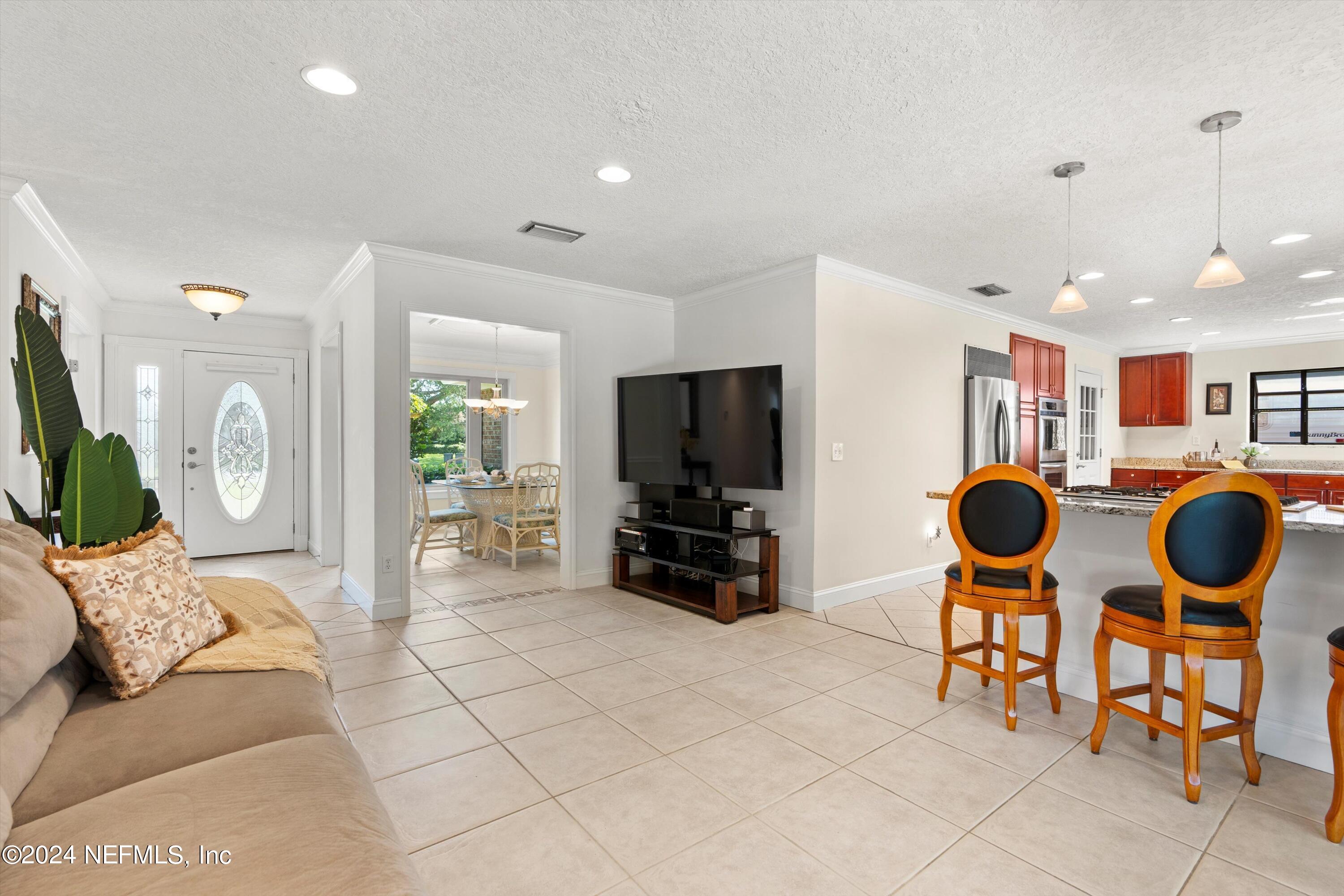 8 BLUEFISH Place
