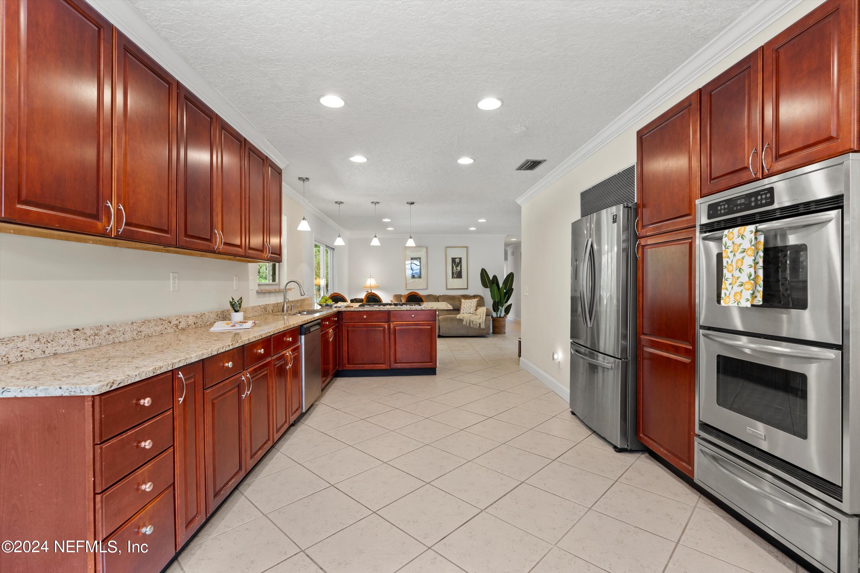8 BLUEFISH Place