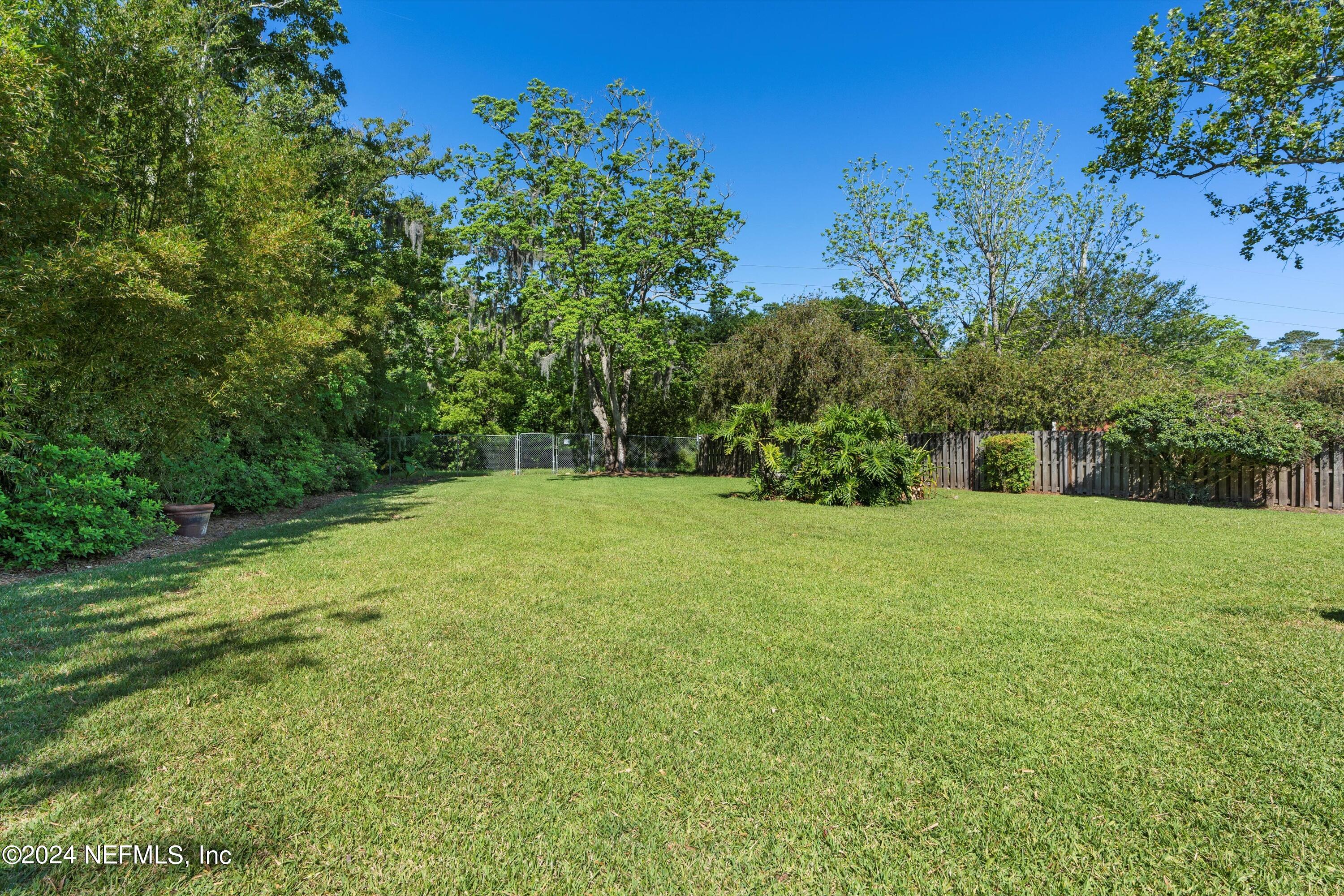 8 BLUEFISH Place