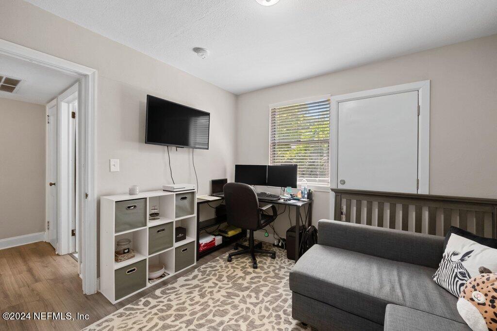 2104 HILLTOP Boulevard