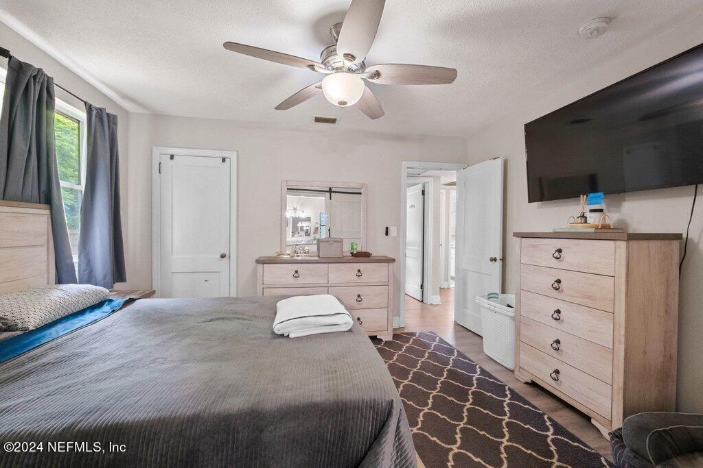 2104 HILLTOP Boulevard