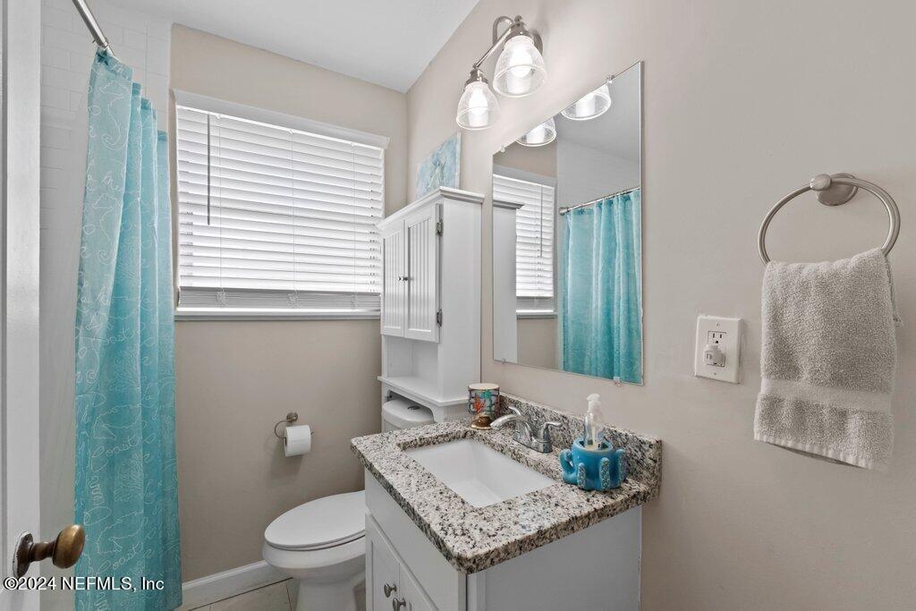 2104 HILLTOP Boulevard