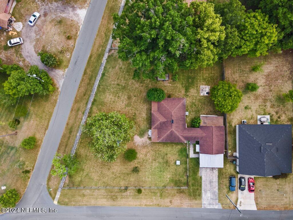 2104 HILLTOP Boulevard