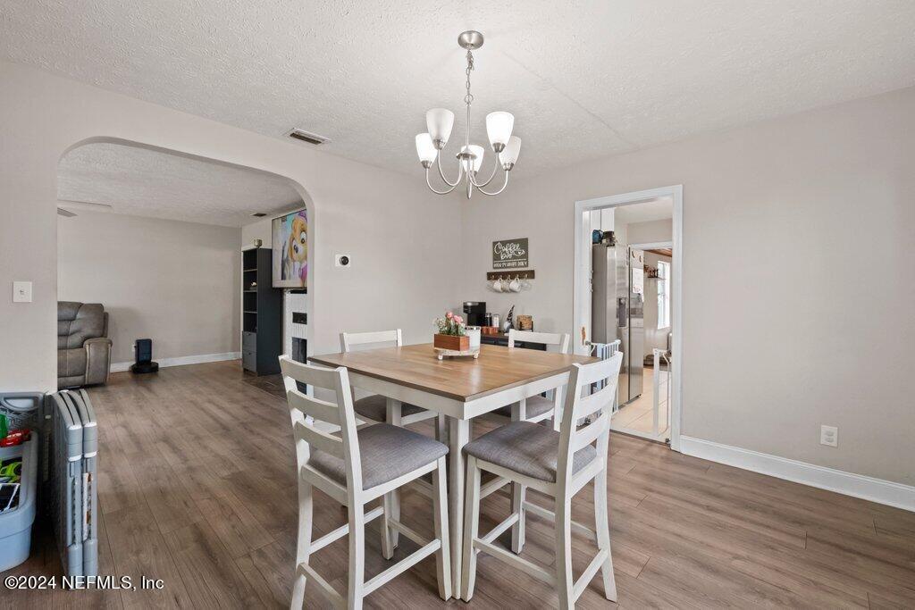 2104 HILLTOP Boulevard