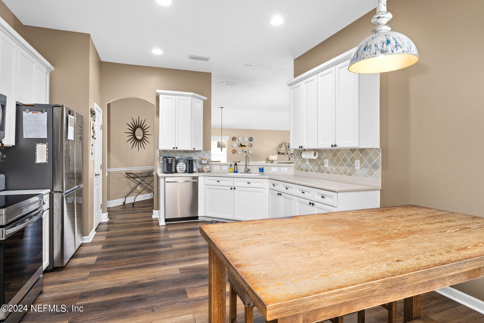 3767 TIMBERLINE Drive