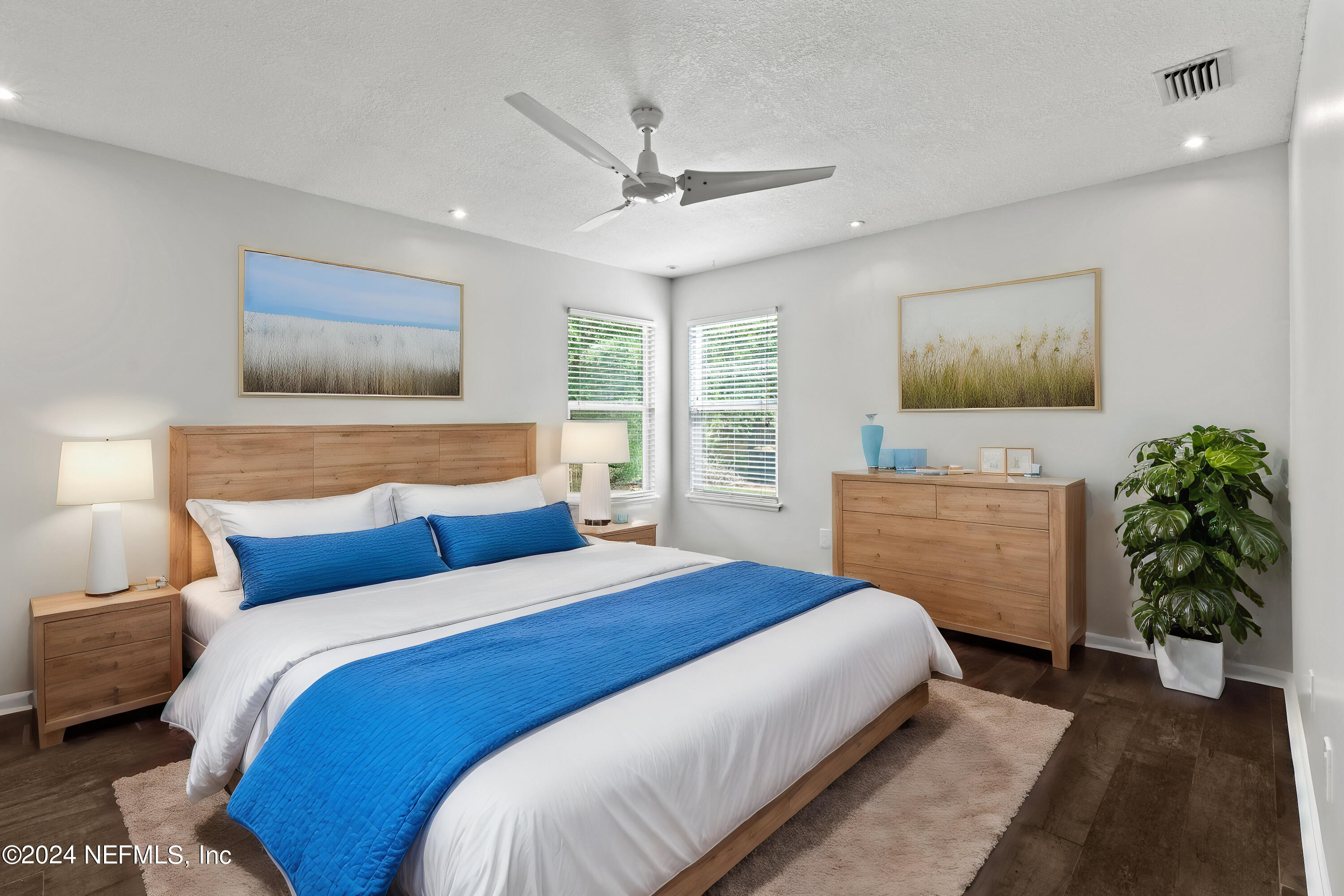 3911 UNION PACIFIC Drive E