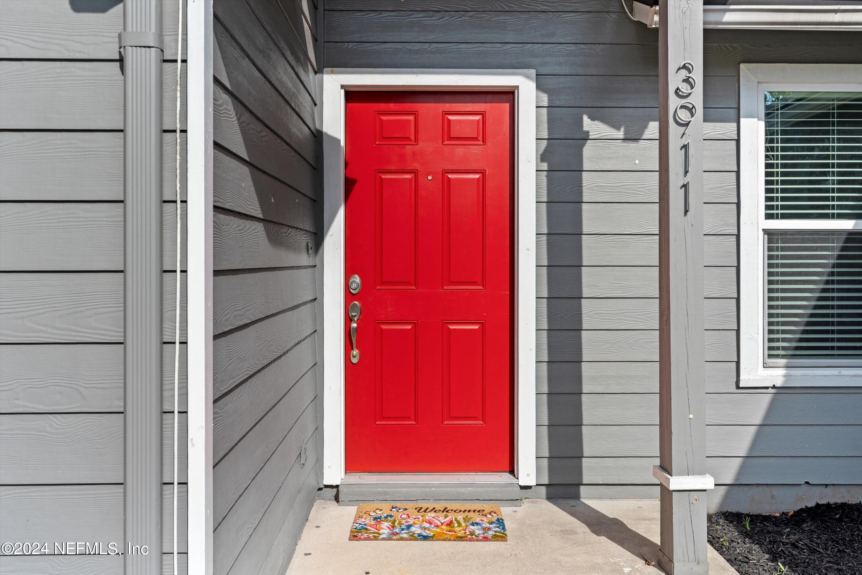 3911 UNION PACIFIC Drive E