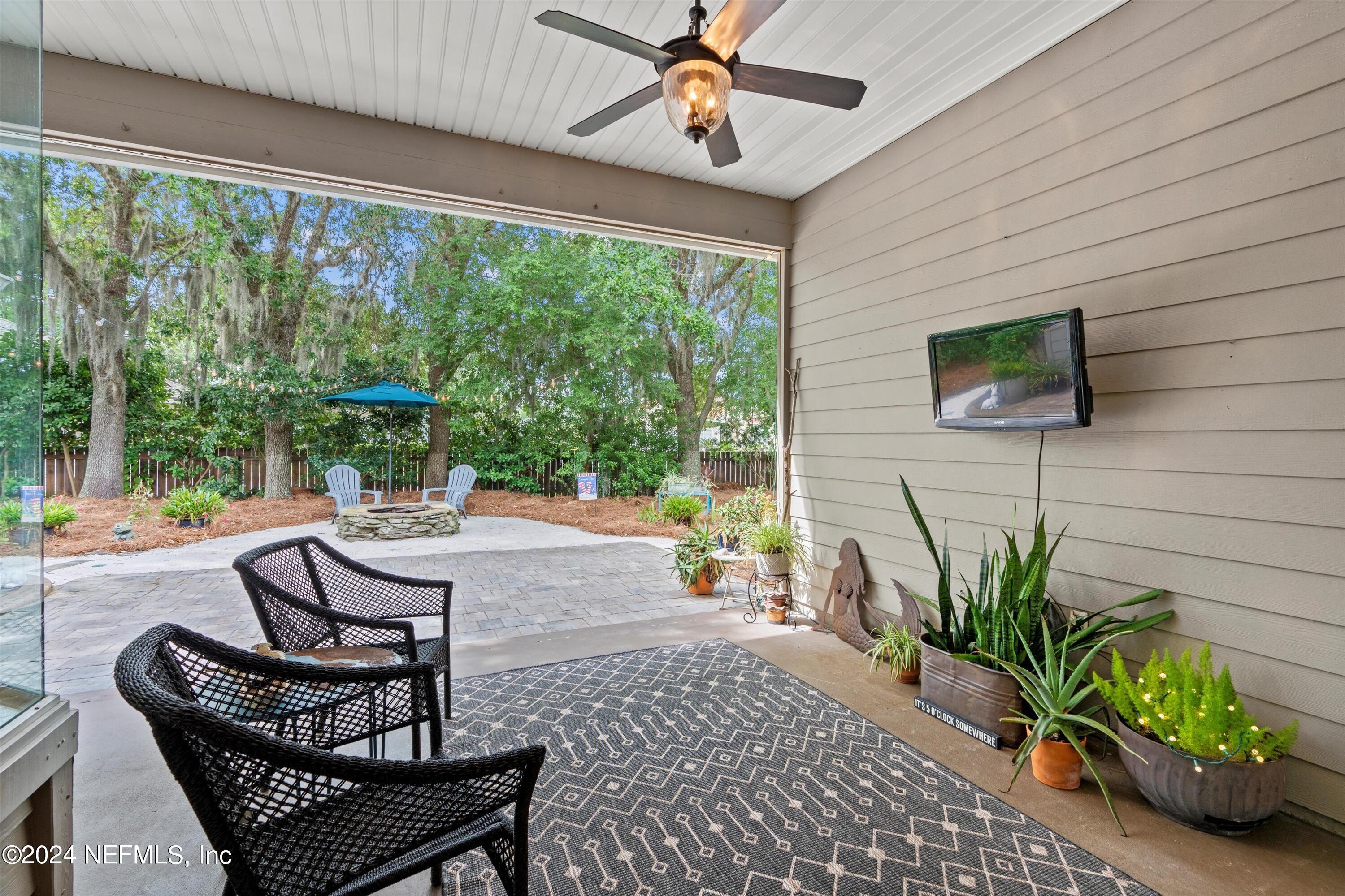 2231 WIDE REACH Drive