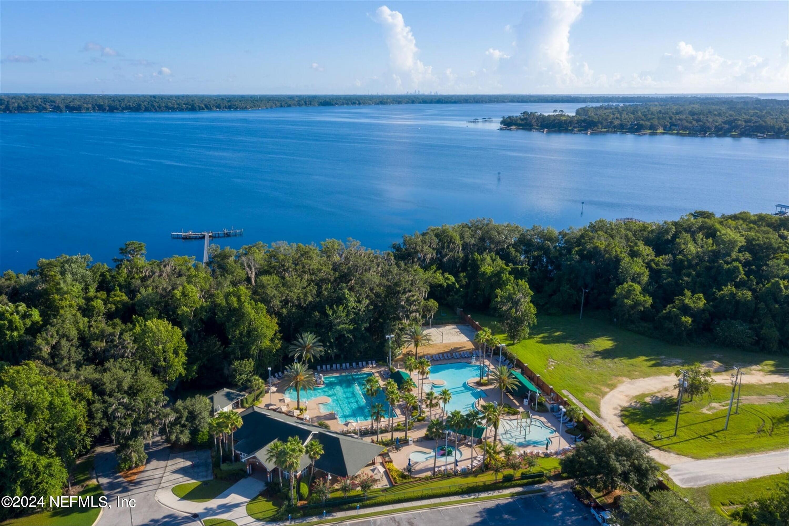 2231 WIDE REACH Drive