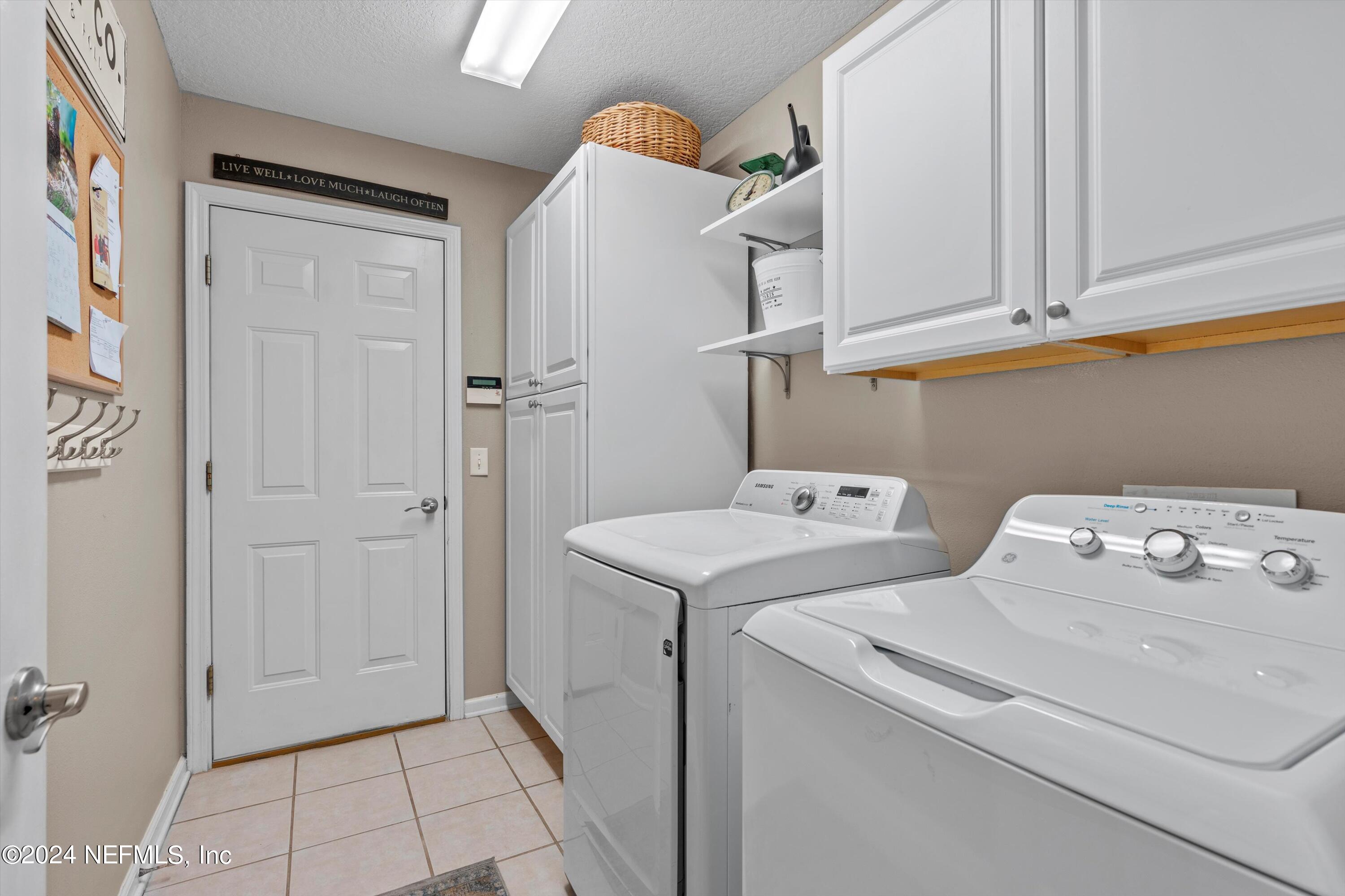 2231 WIDE REACH Drive