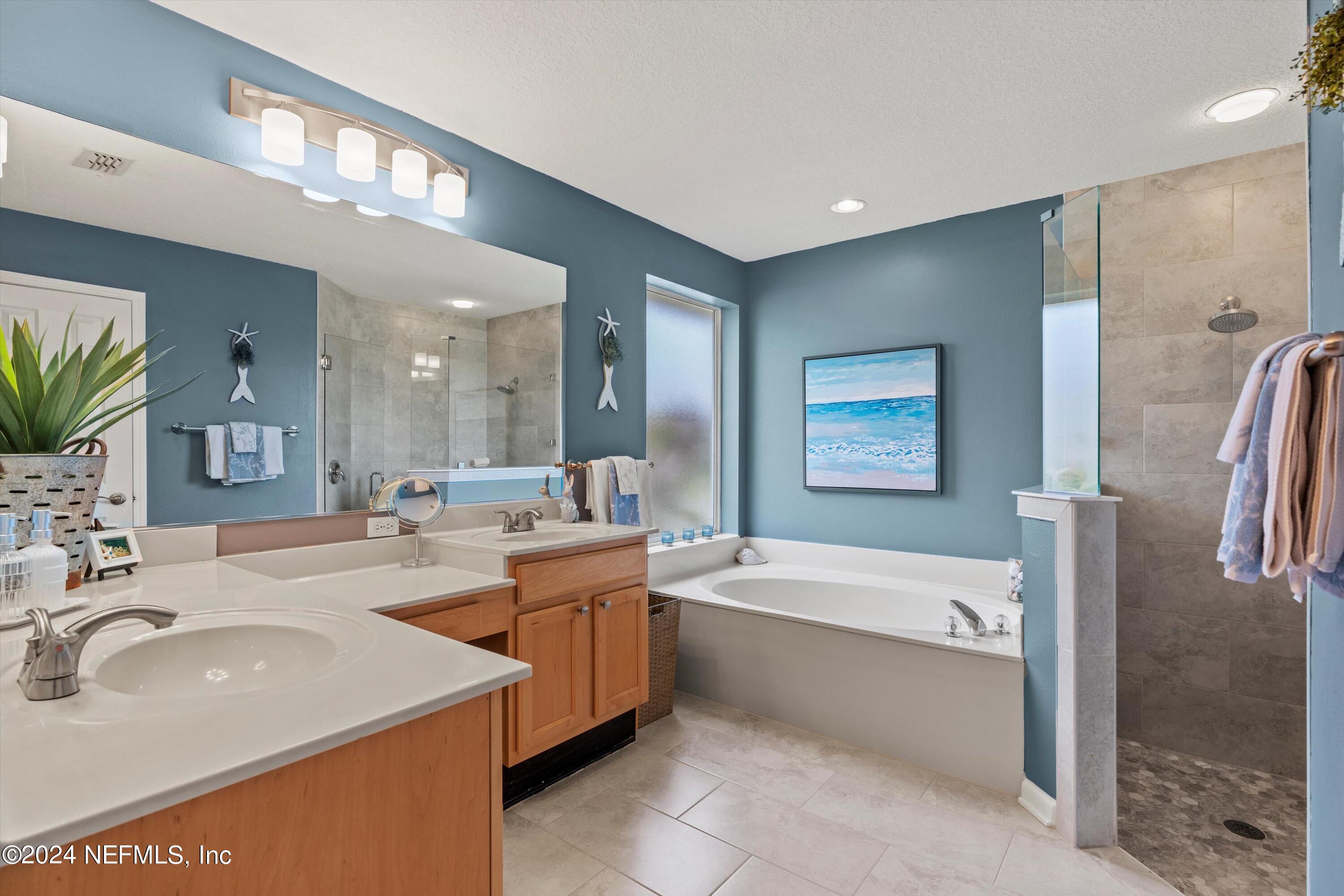 2231 WIDE REACH Drive