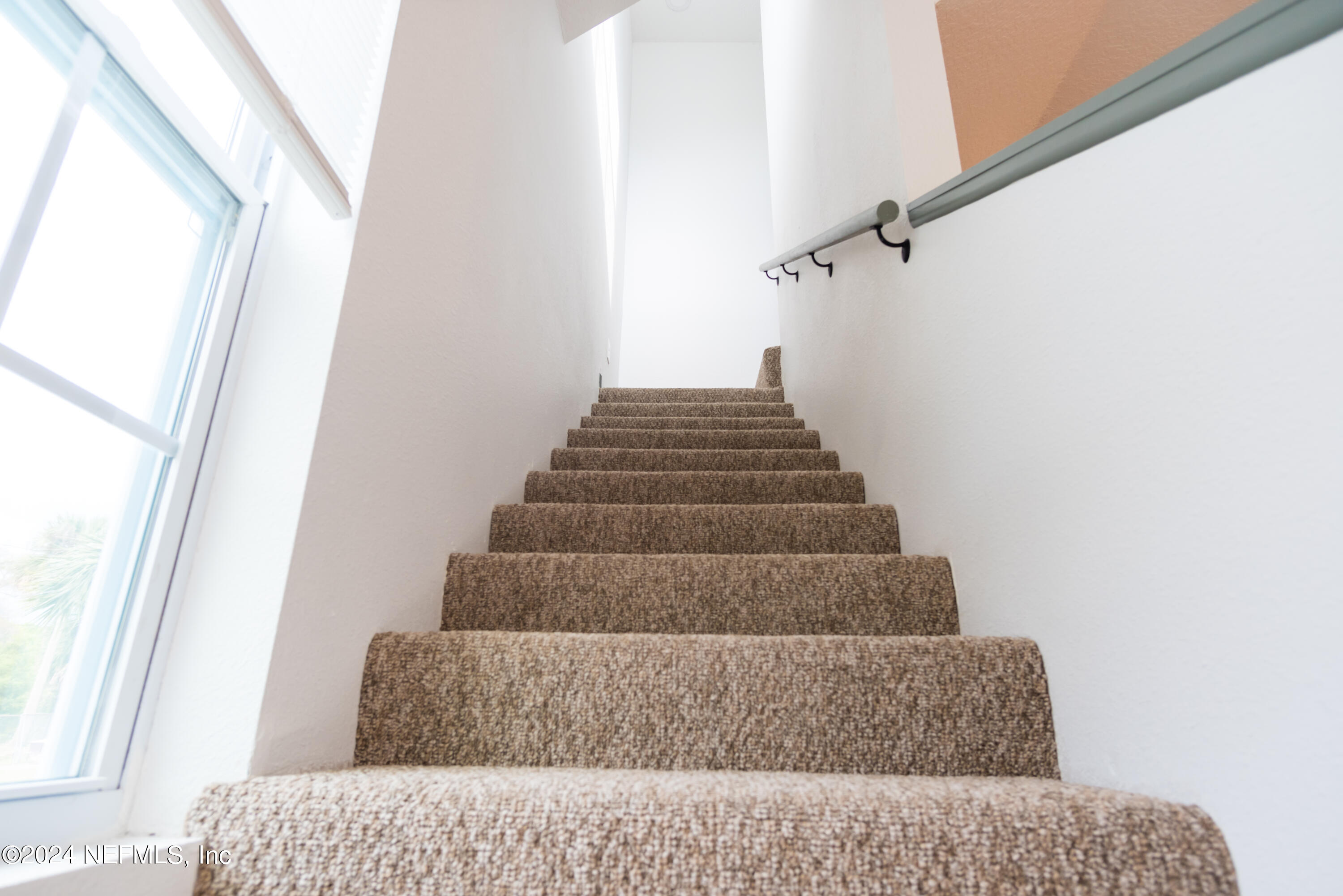 1375 EVERGREEN Avenue