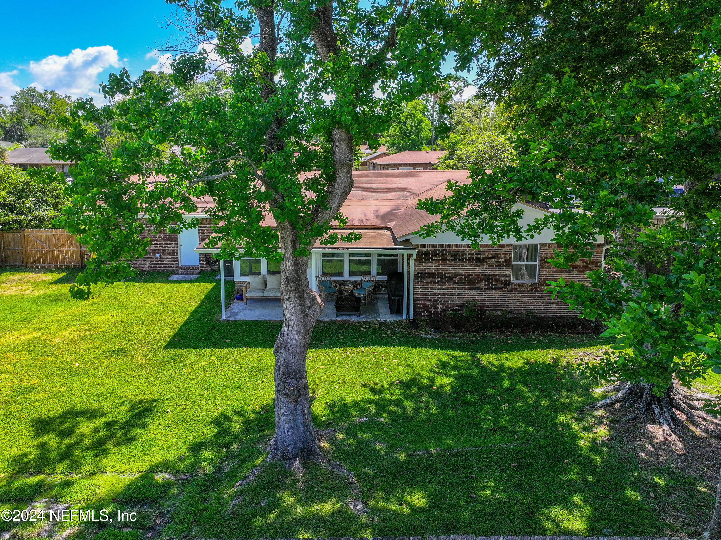 556 WILLIAM PENN Street