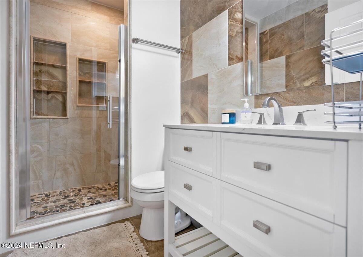 556 WILLIAM PENN Street