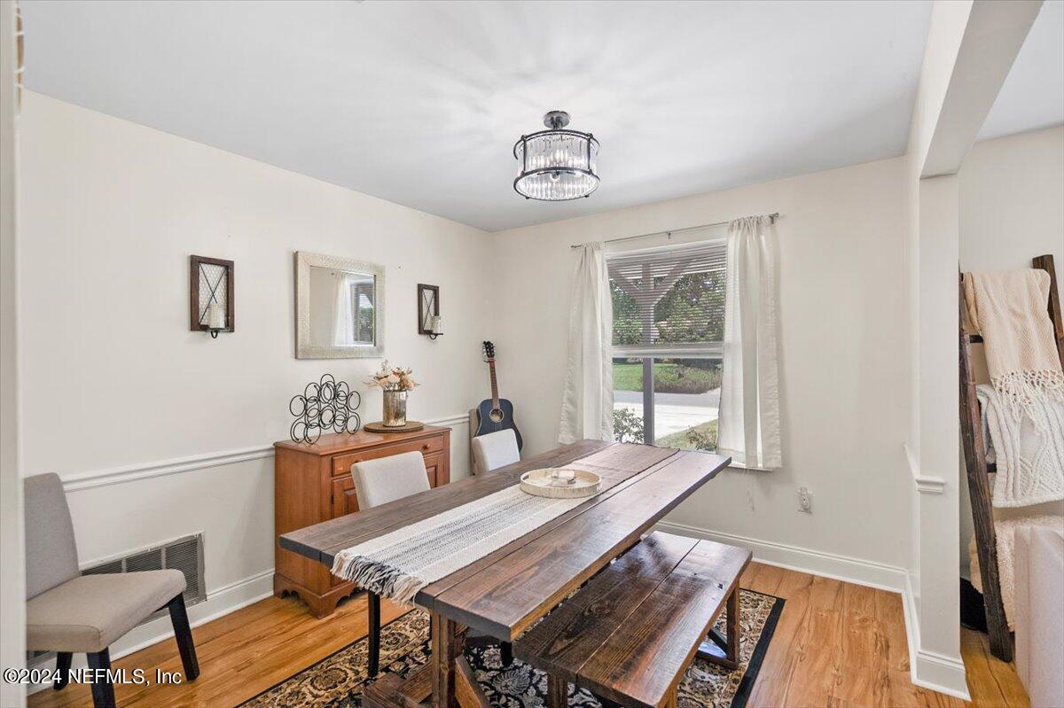 556 WILLIAM PENN Street