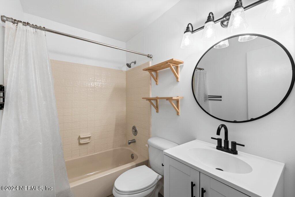 4745 SOUTHGATE Drive