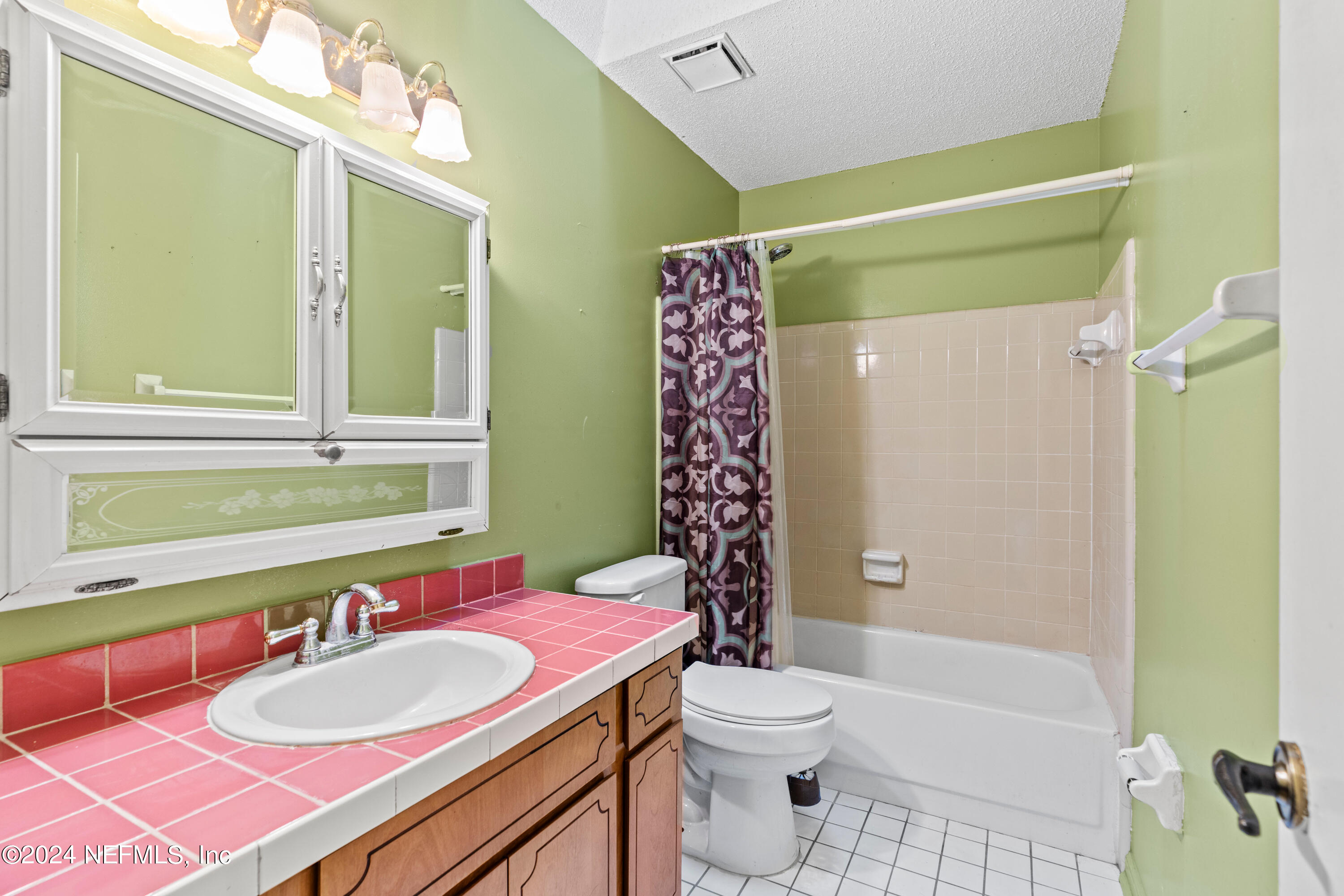 2751 SANDUSKY Avenue W