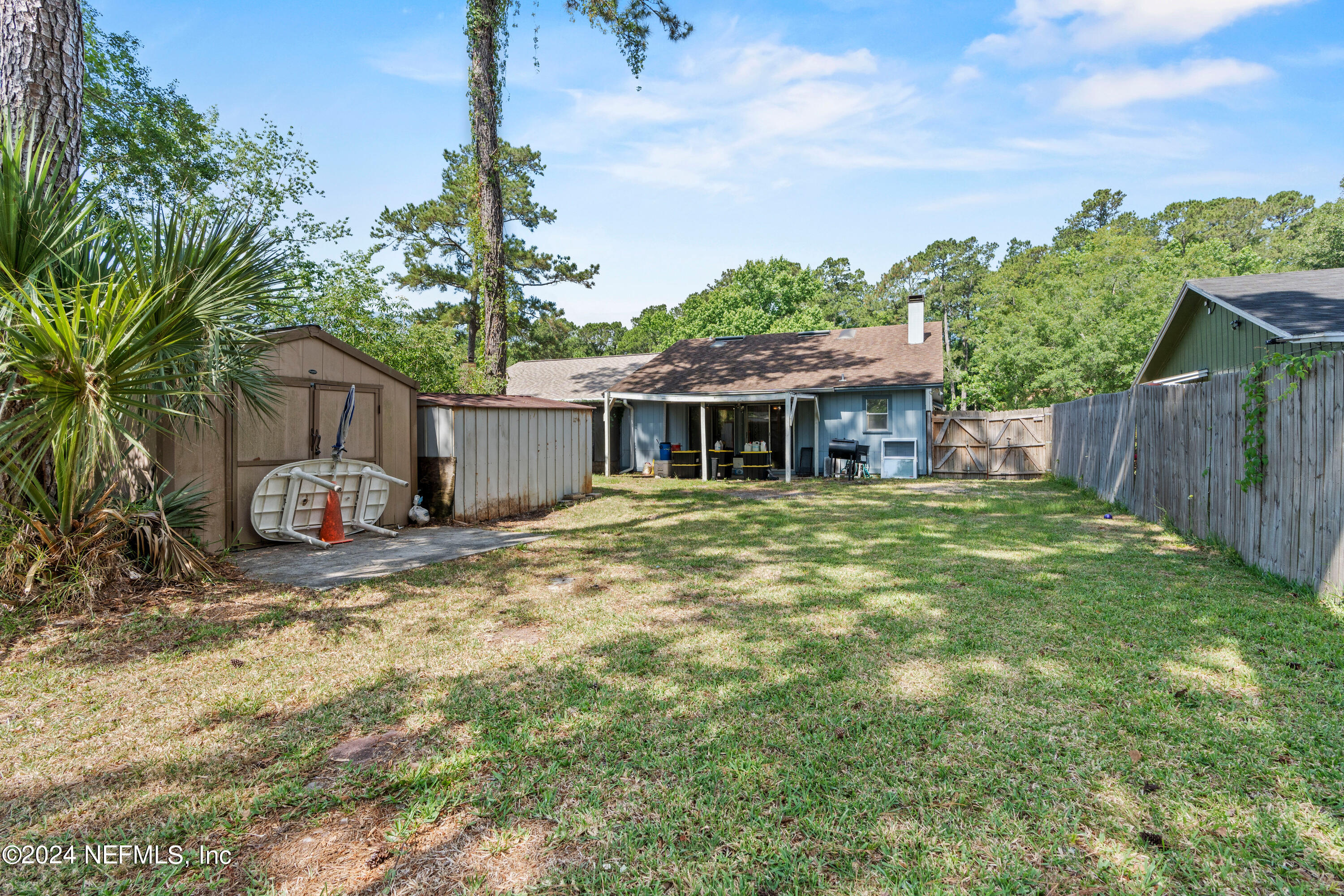 2751 SANDUSKY Avenue W