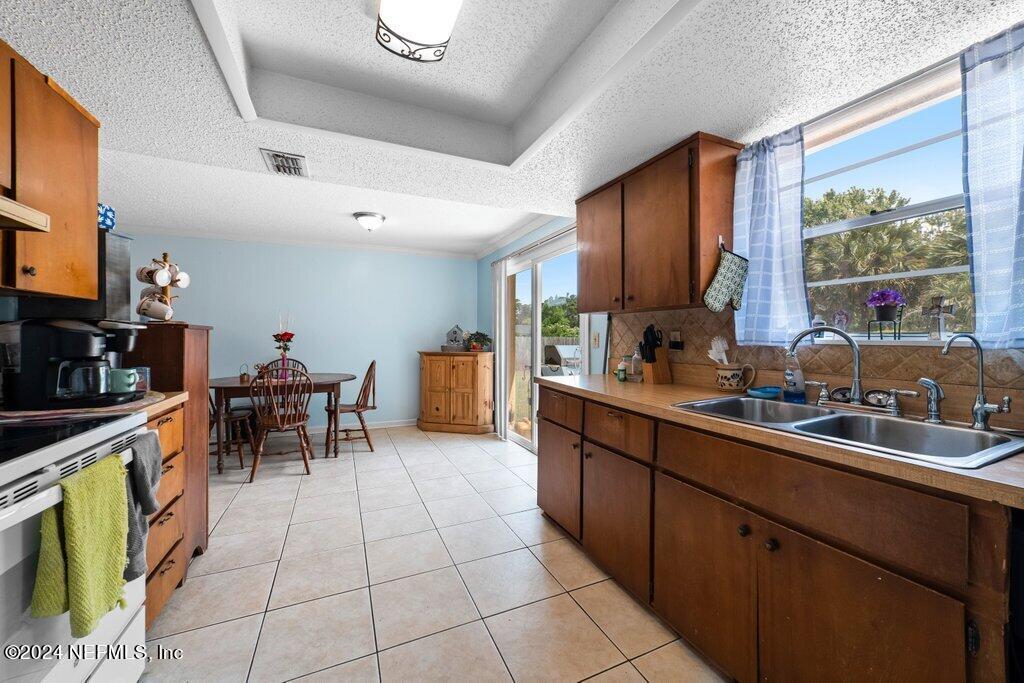 2785 WINCHESTER Avenue