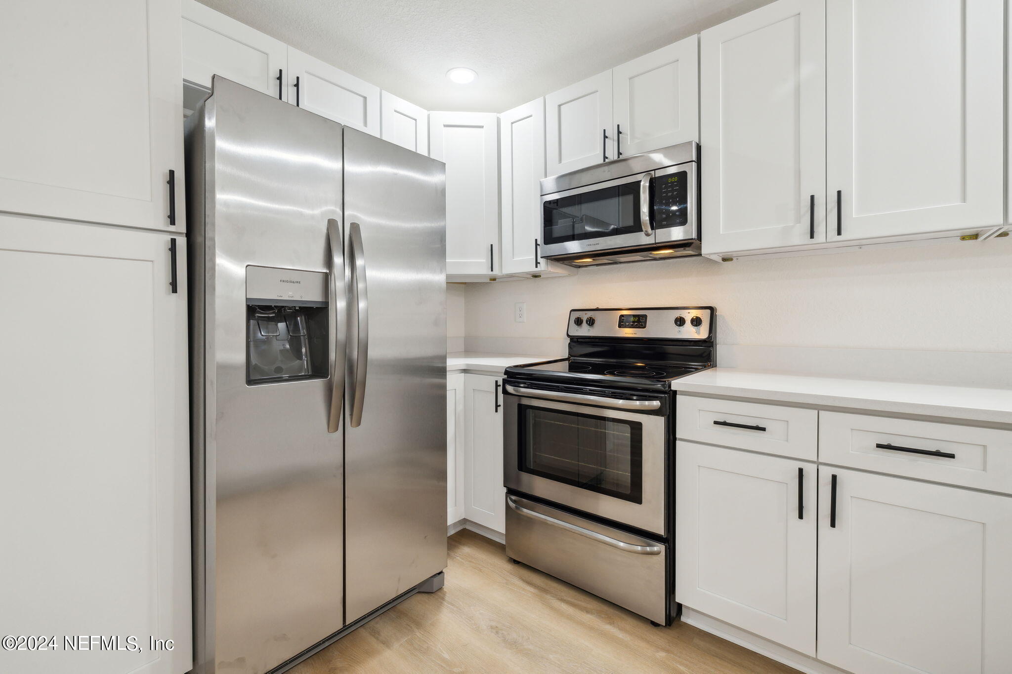 2636 SUNNYSIDE Drive, 2636