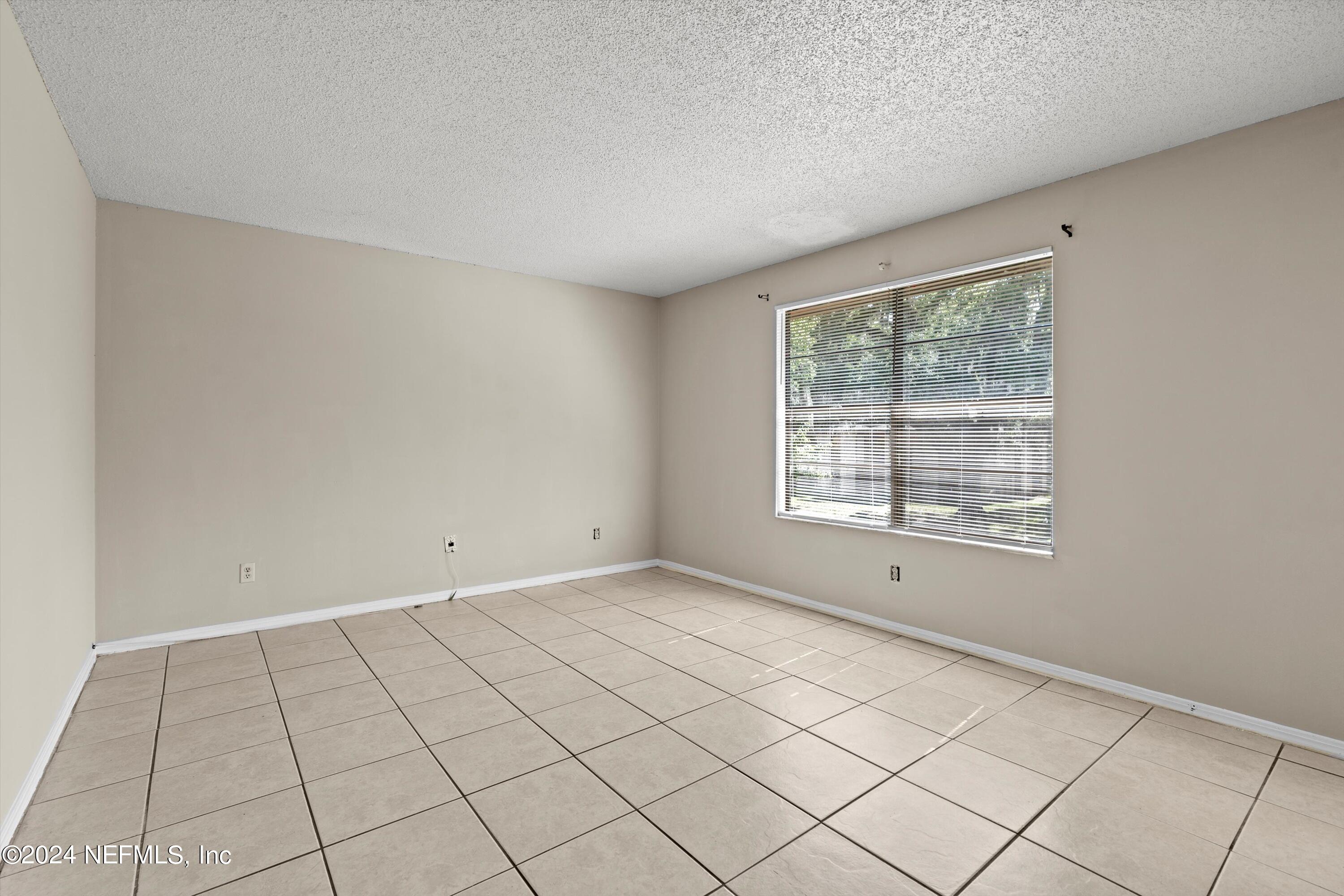 459 BENTWOOD Lane, D