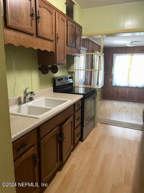 1861 STANFORD Road N