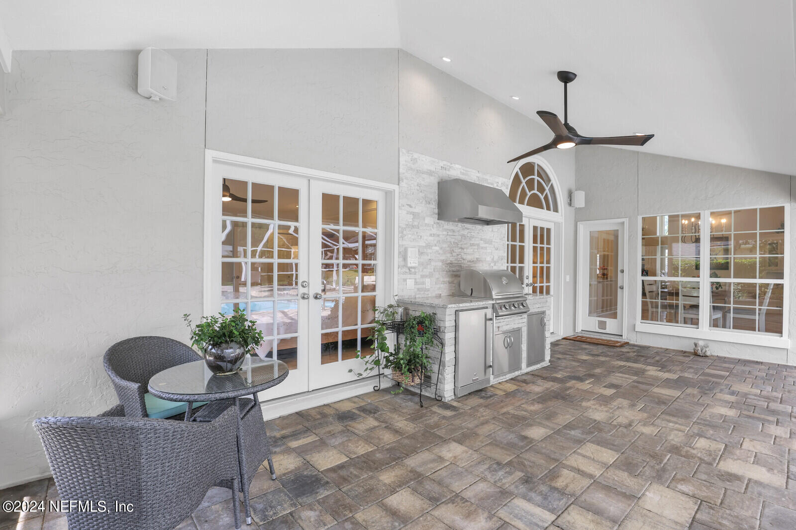 1831 PLANTATION OAKS Drive