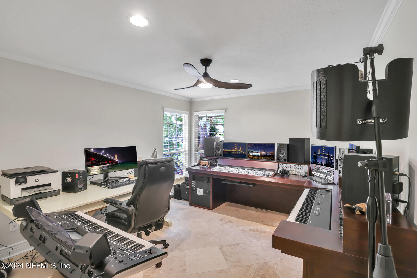 1831 PLANTATION OAKS Drive