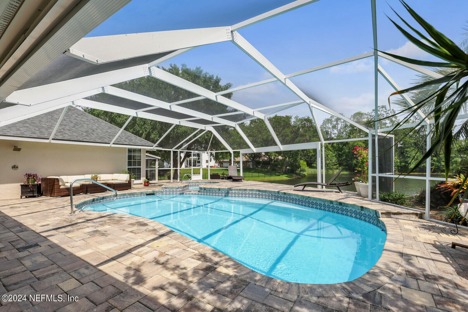 1831 PLANTATION OAKS Drive