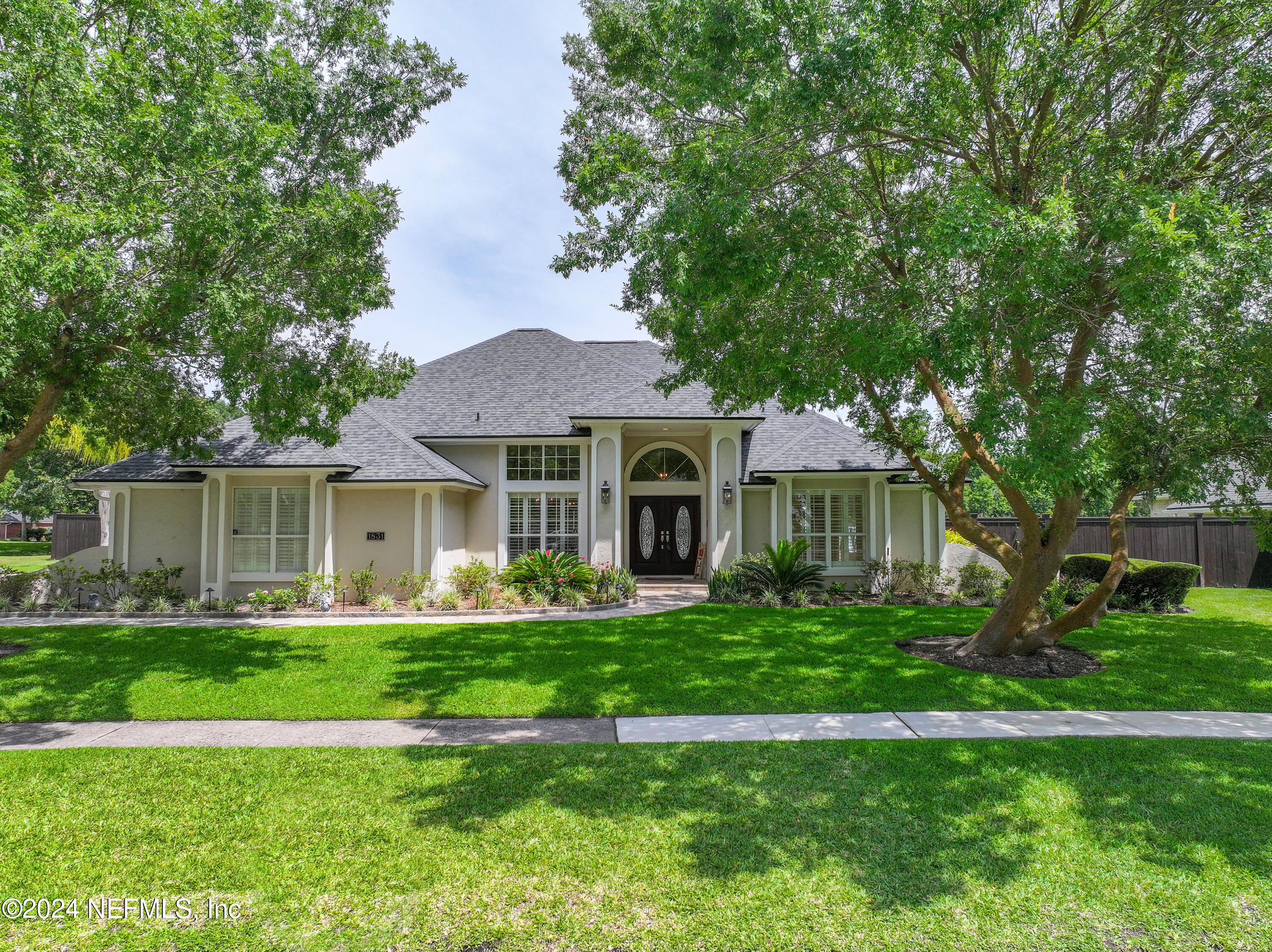 1831 PLANTATION OAKS Drive