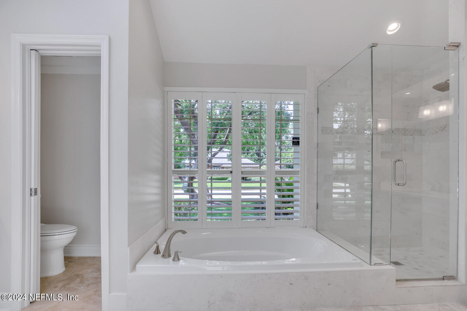 1831 PLANTATION OAKS Drive