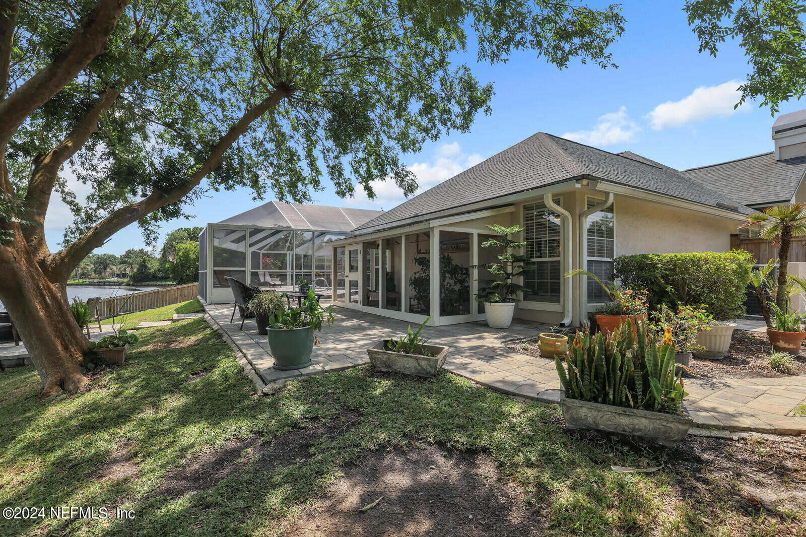 1831 PLANTATION OAKS Drive