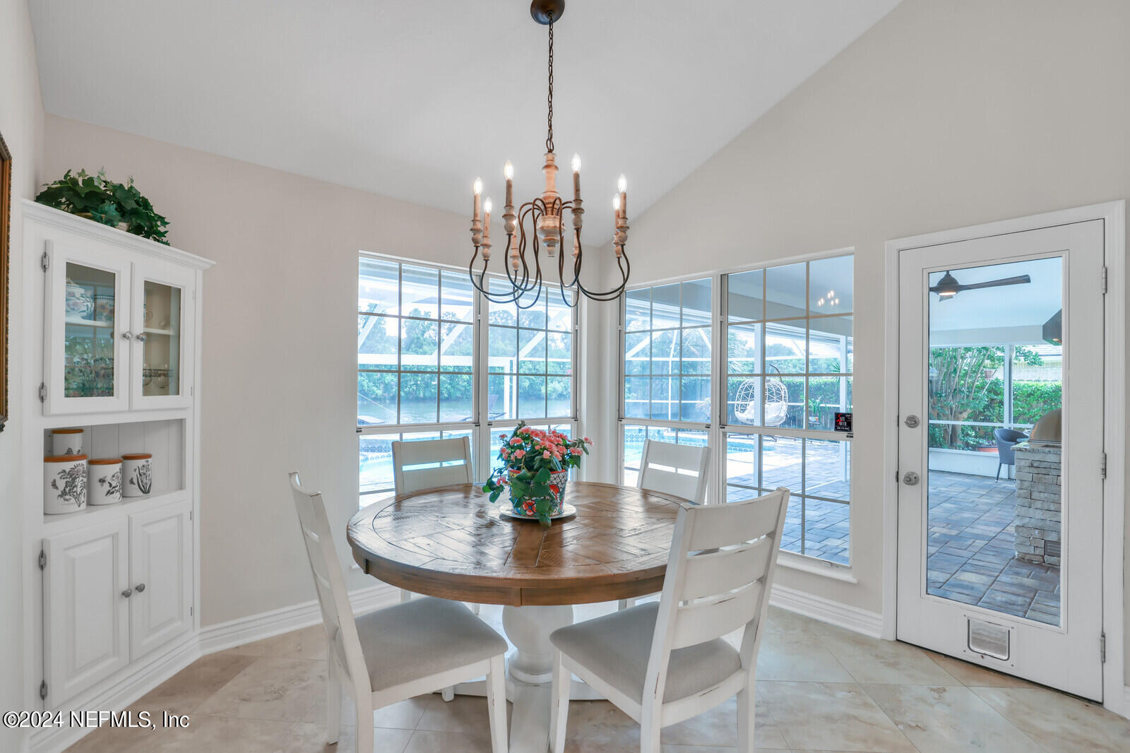 1831 PLANTATION OAKS Drive