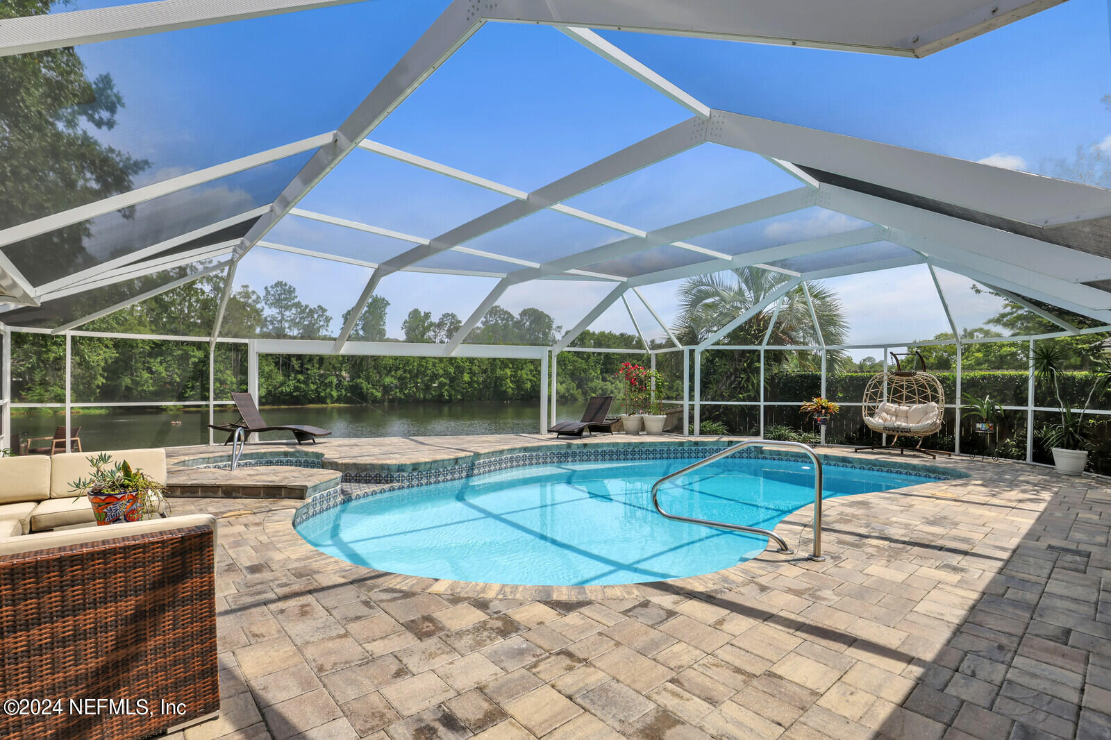 1831 PLANTATION OAKS Drive