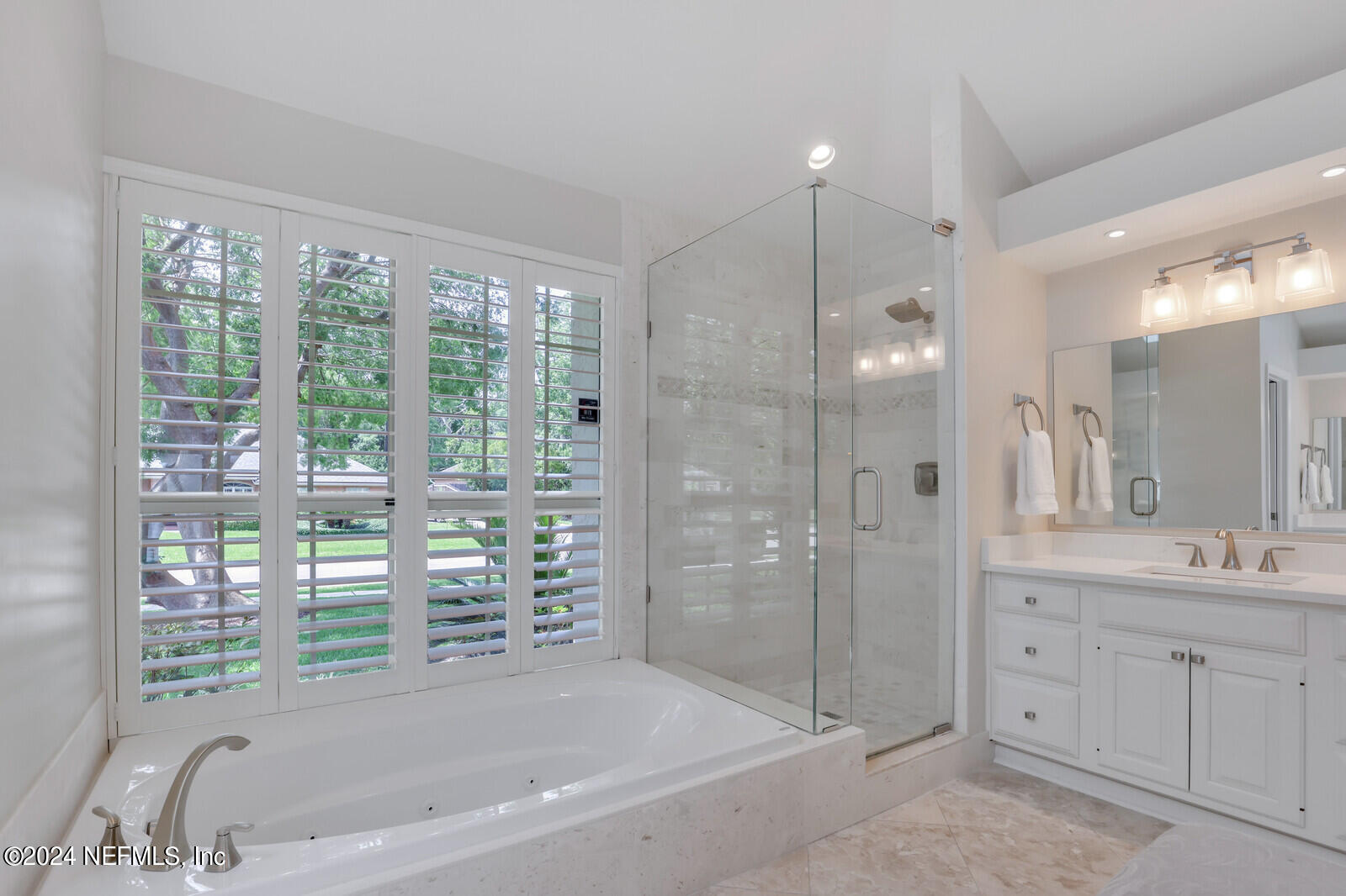 1831 PLANTATION OAKS Drive