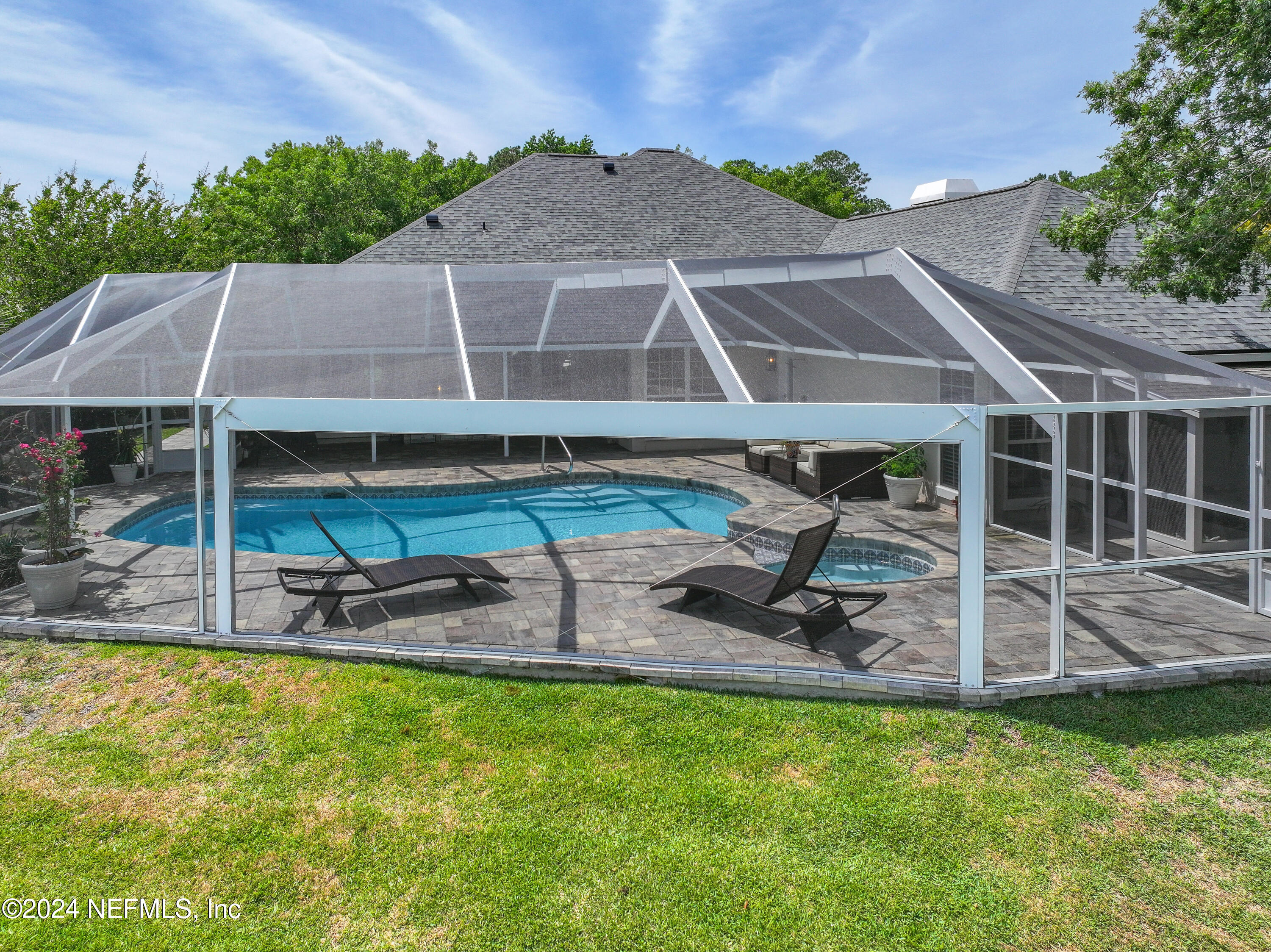 1831 PLANTATION OAKS Drive