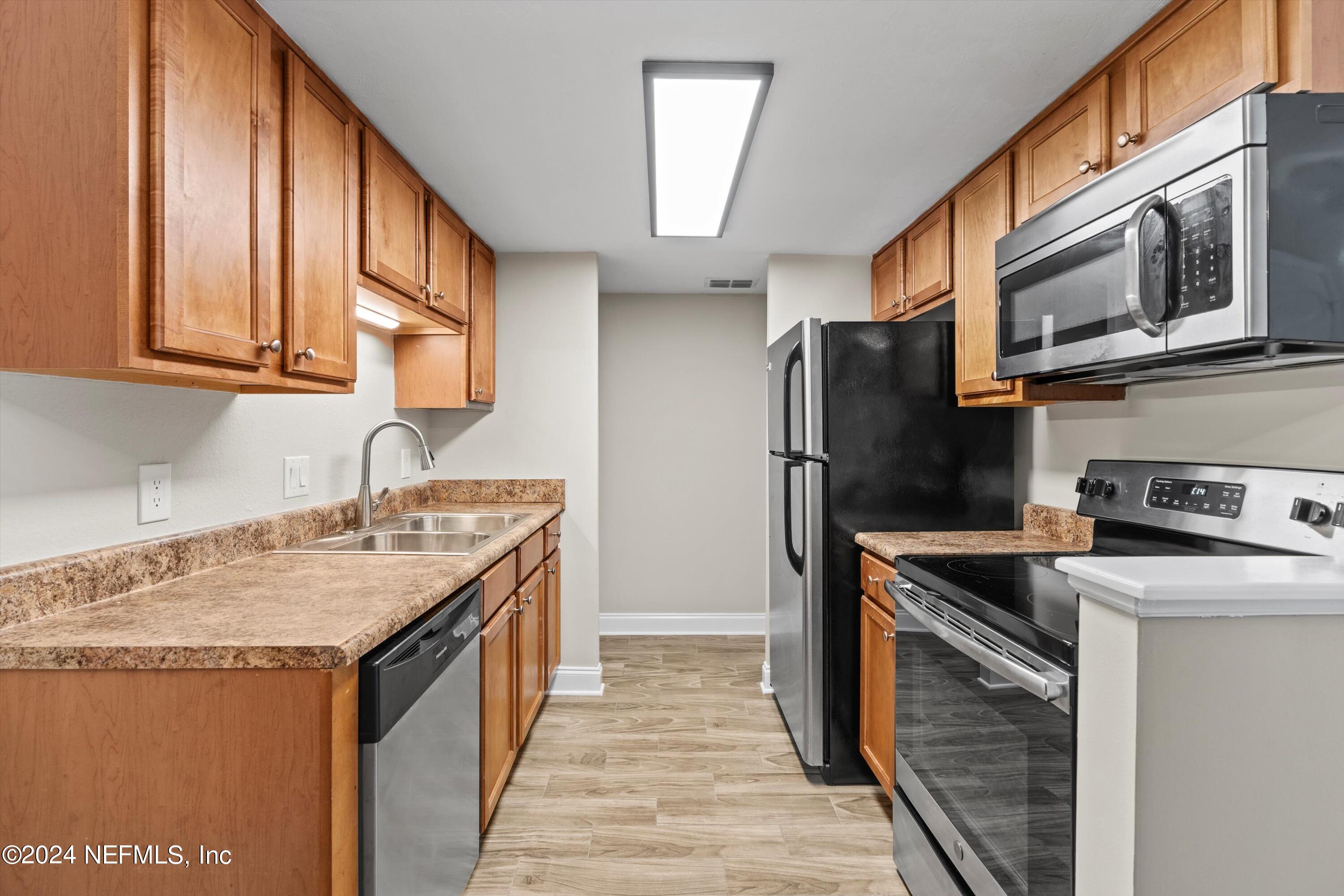 3737 LORETTO Road, 113