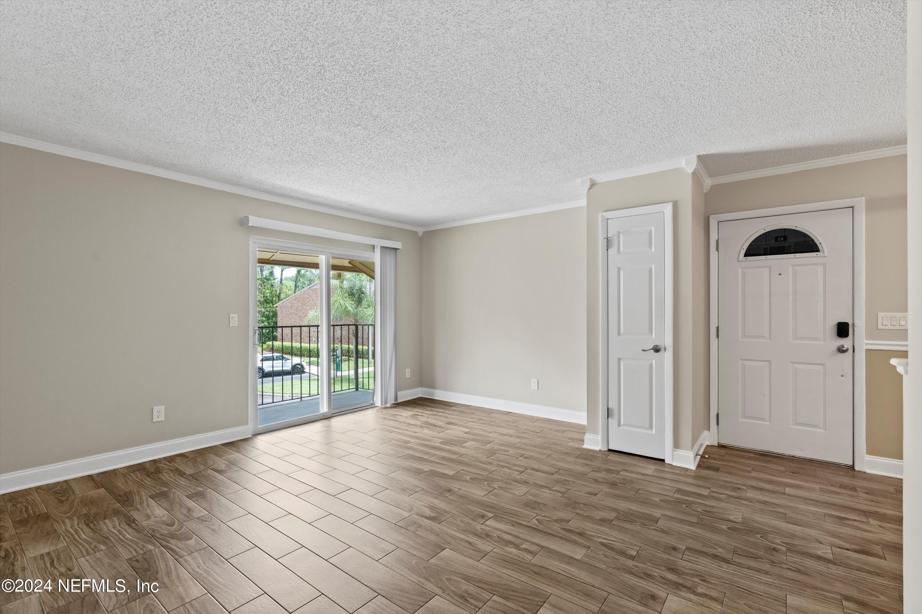 3737 LORETTO Road, 113