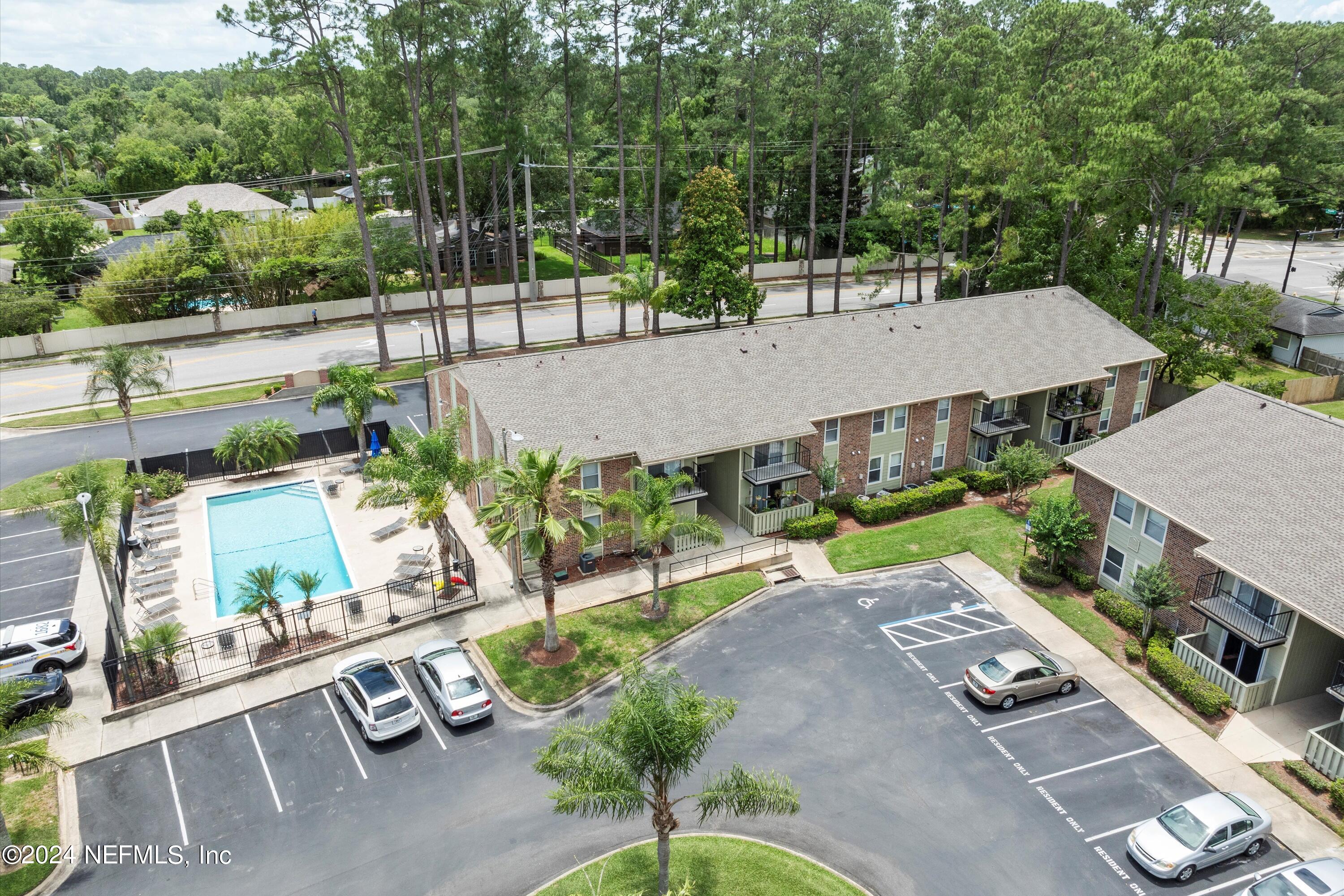 3737 LORETTO Road, 113