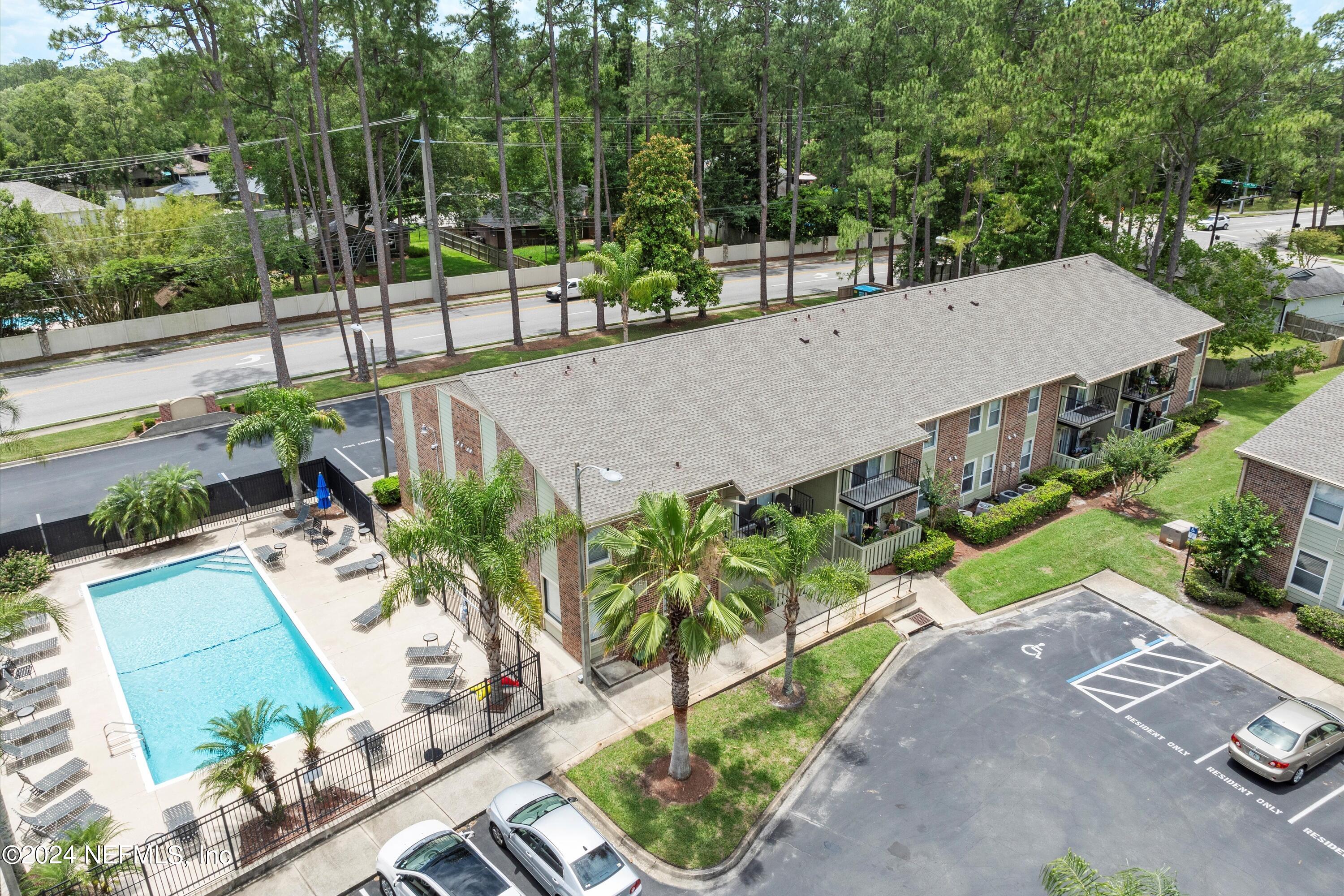 3737 LORETTO Road, 113