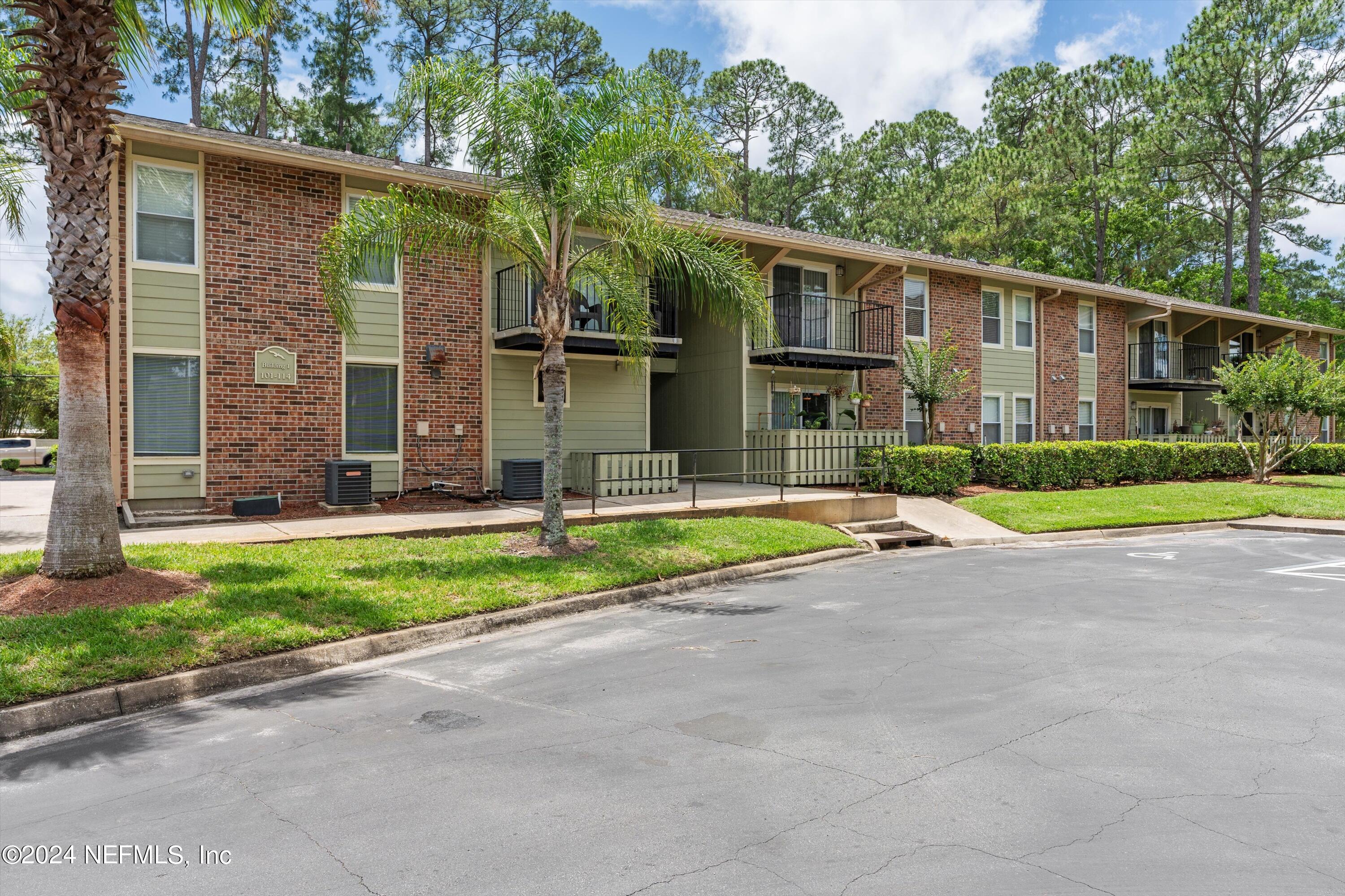 3737 LORETTO Road, 113