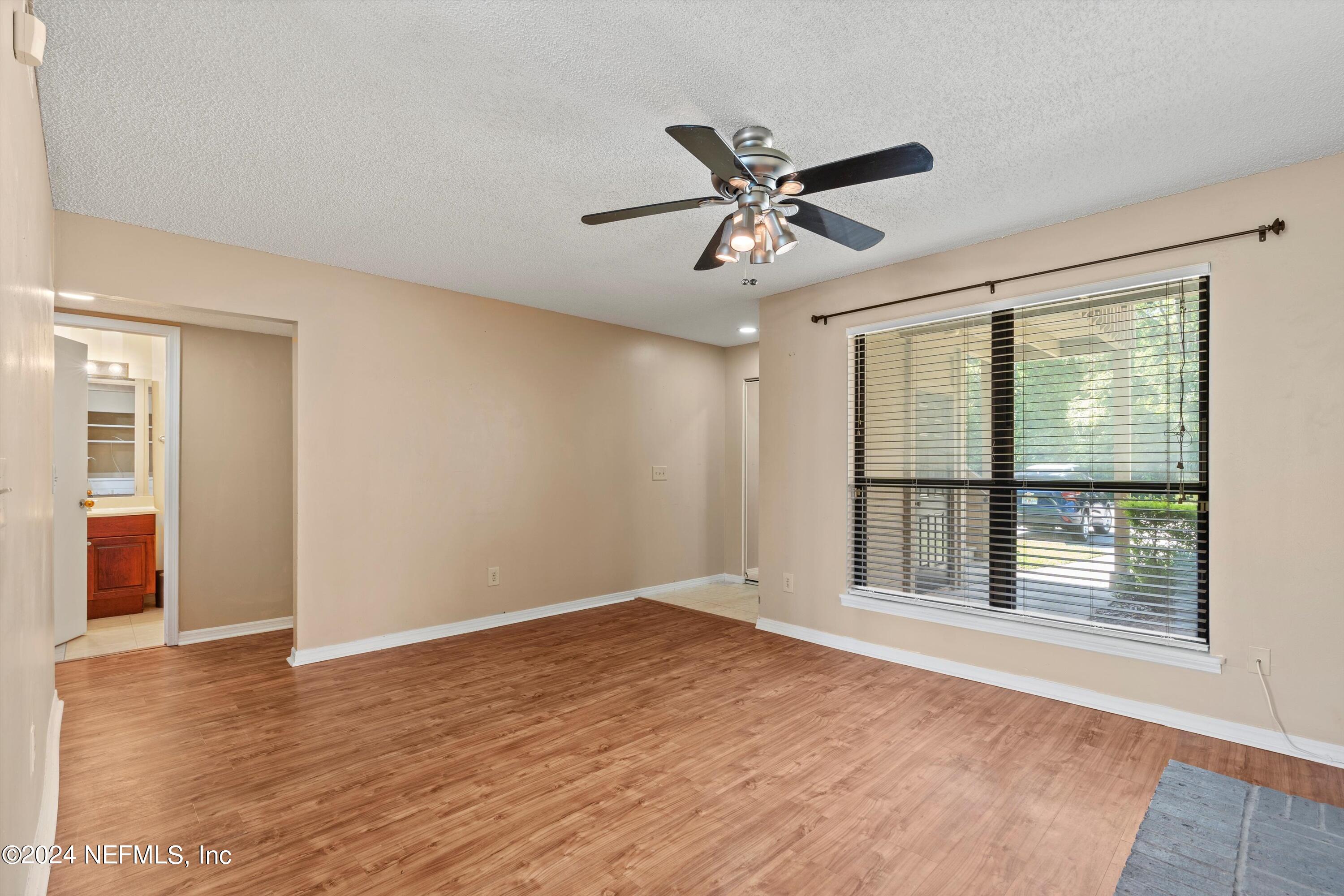 10200 BELLE RIVE Boulevard, 137