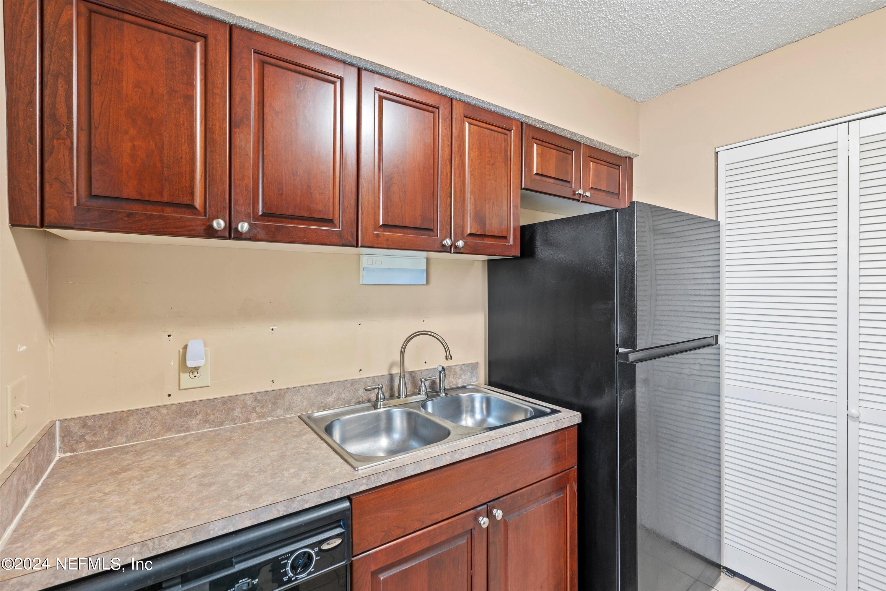 10200 BELLE RIVE Boulevard, 137