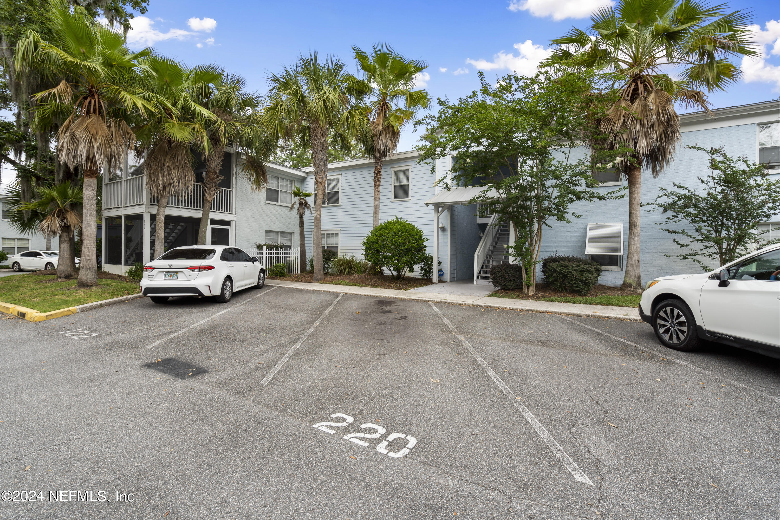 3434 BLANDING Boulevard, 220